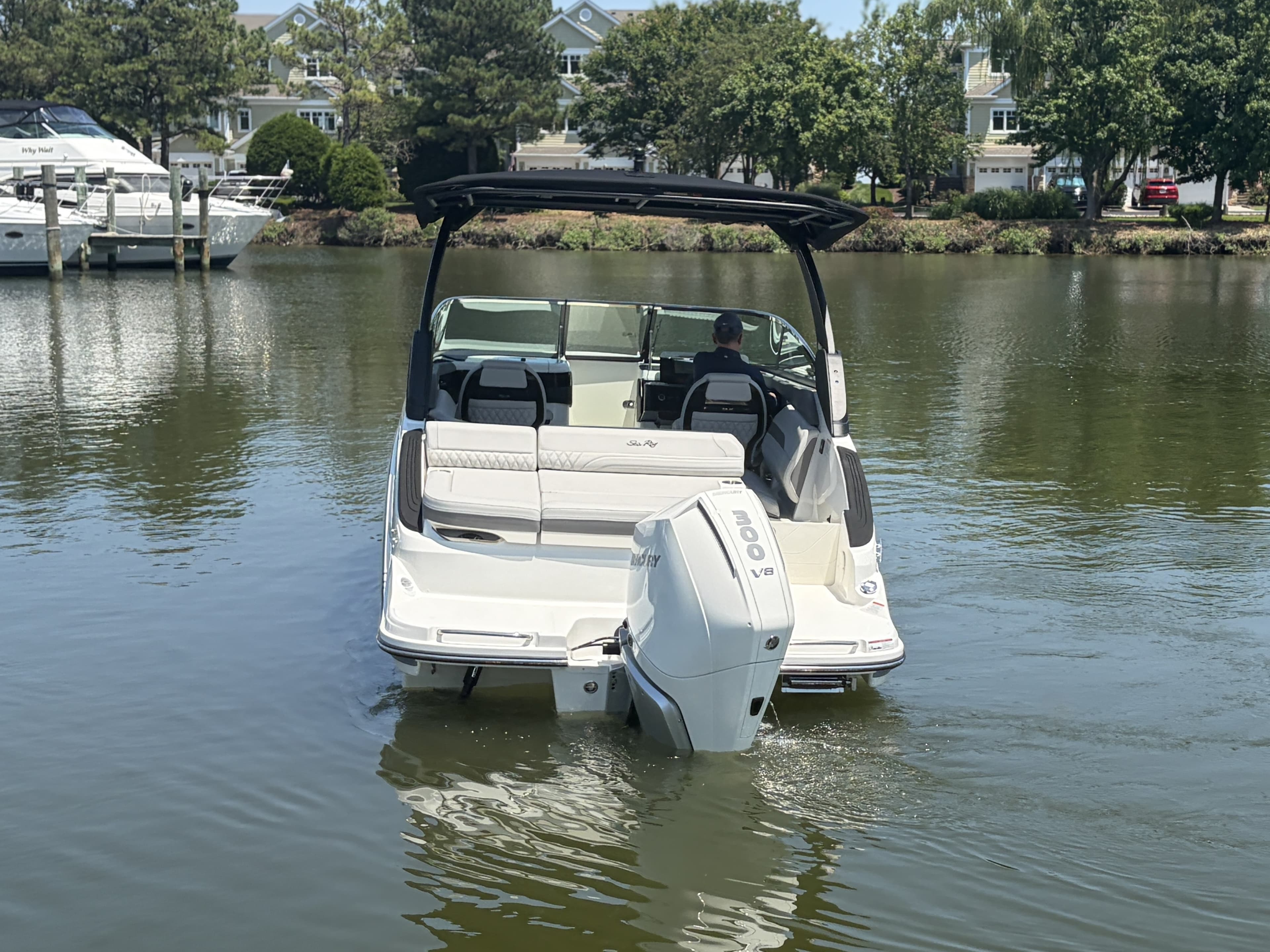 2026 Sea Ray SLX 260 Outboard for Sale in Grasonville, MD Bowrider 3