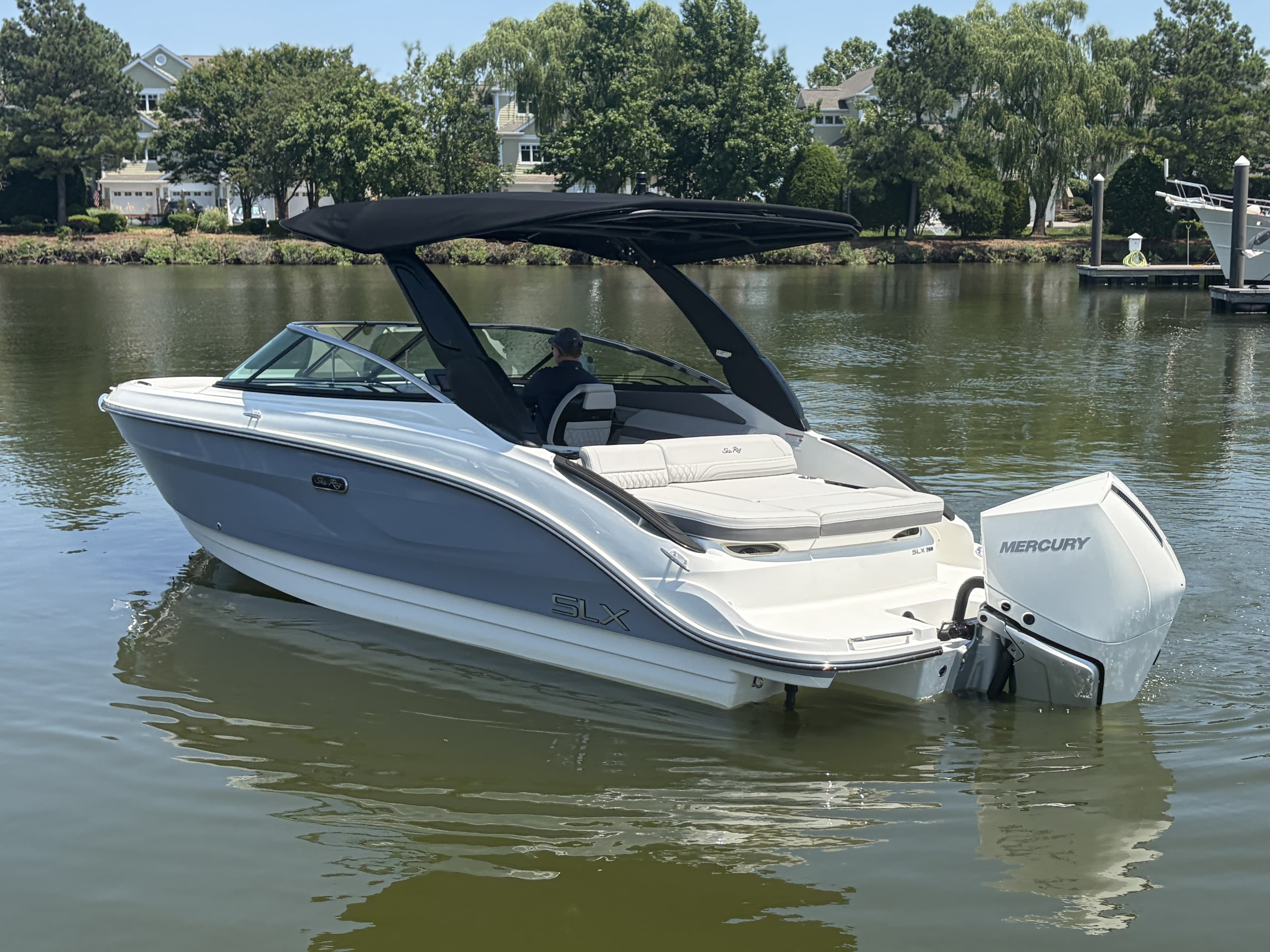 2026 Sea Ray SLX 260 Outboard for Sale in Grasonville, MD Bowrider 4