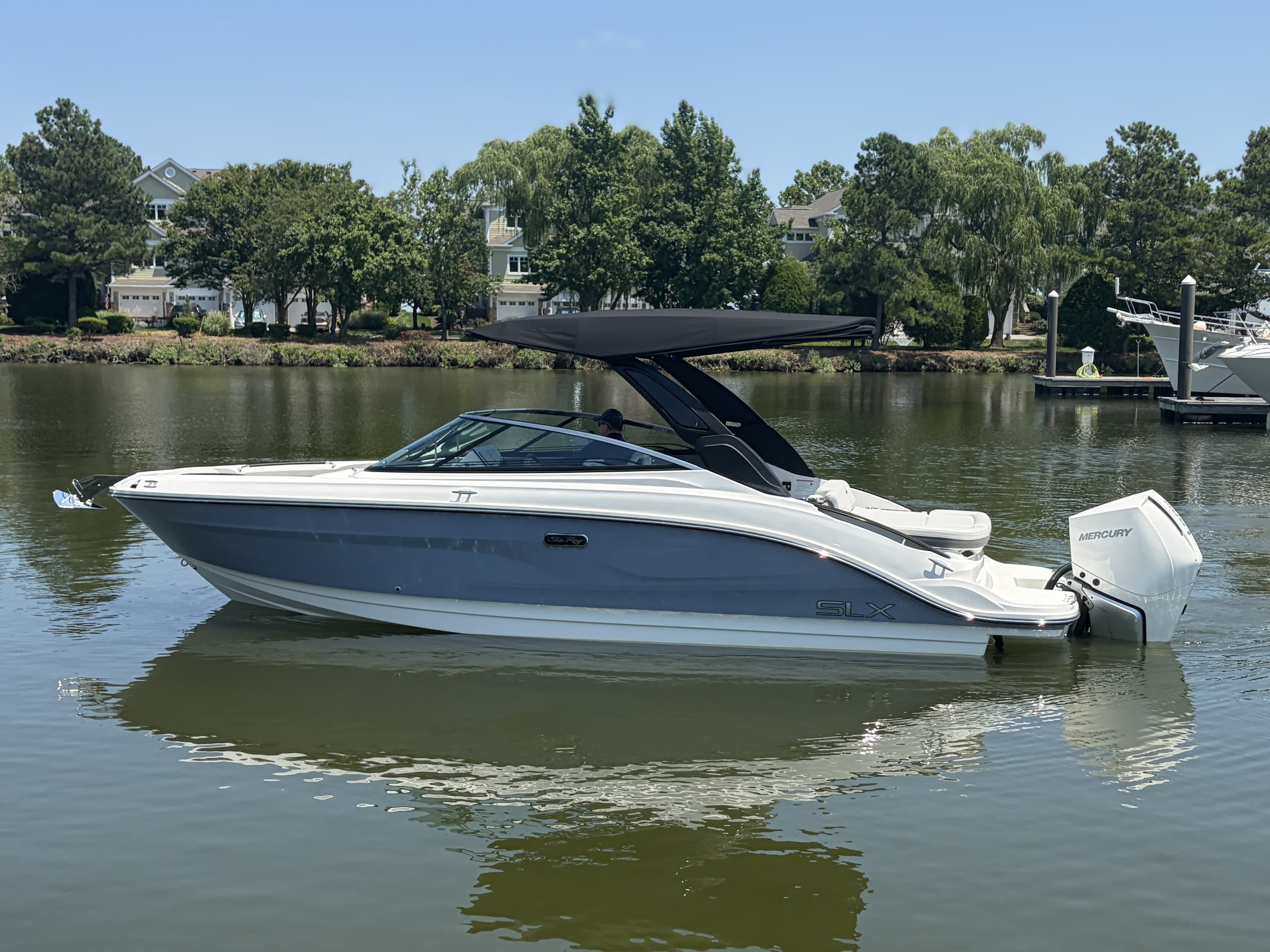 2026 Sea Ray SLX 260 Outboard for Sale in Grasonville, MD Bowrider 5