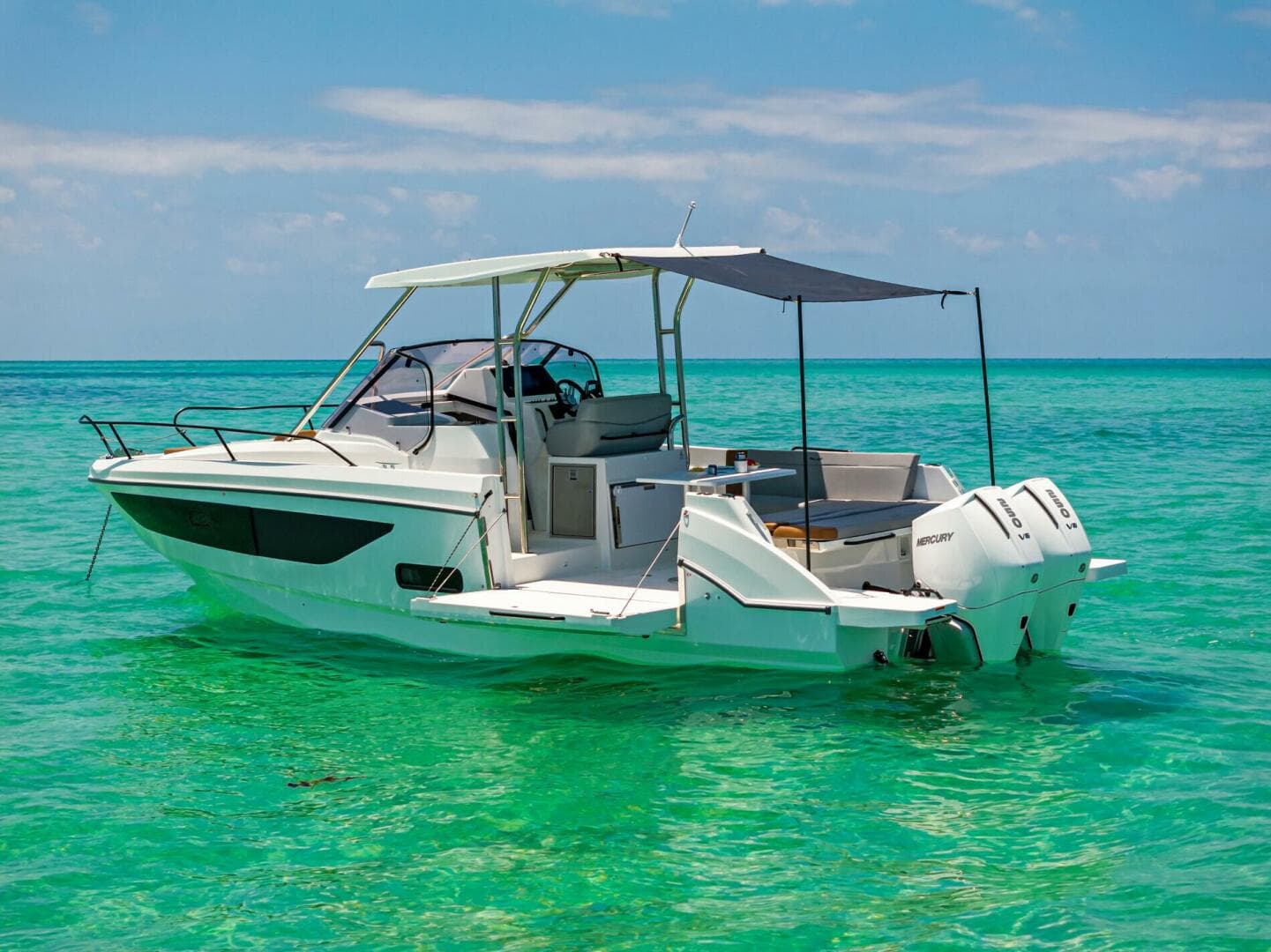 2027 Beneteau Flyer 9 SUNdeck for Sale in South Dartmouth, Massachusetts Center Console 5