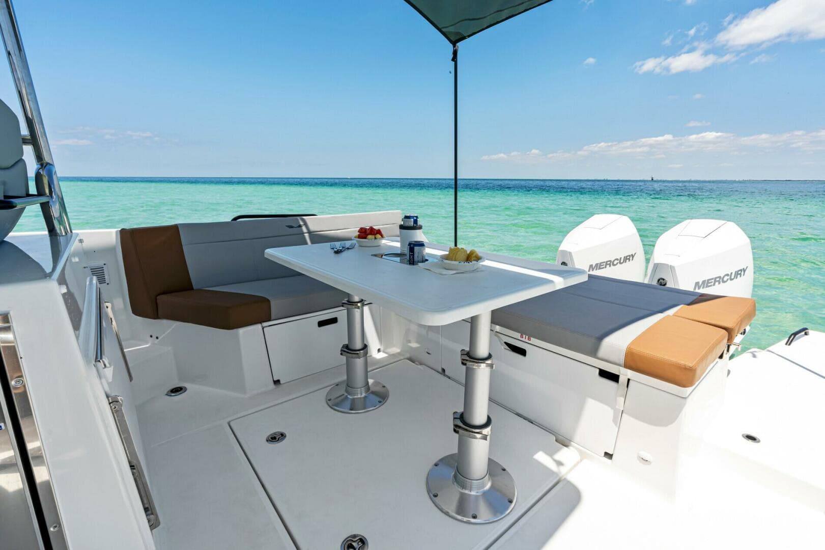 2027 Beneteau Flyer 9 SUNdeck for Sale in South Dartmouth, Massachusetts Center Console 3