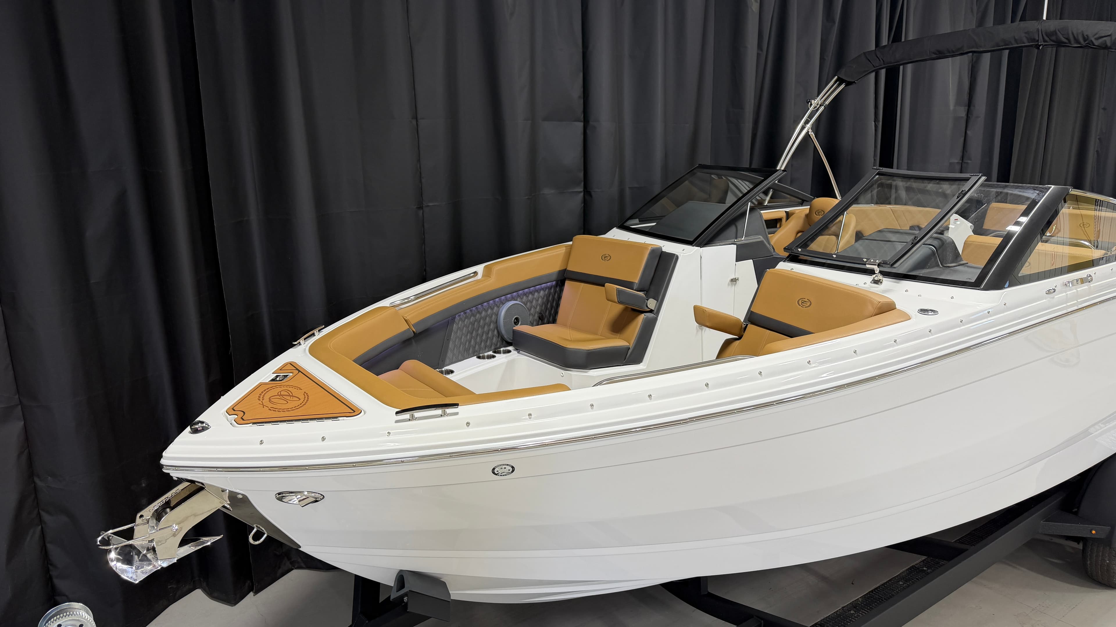 2027 Cobalt Boats R8 zum Verkauf in Crosslake, Minnesota Bowrider 5
