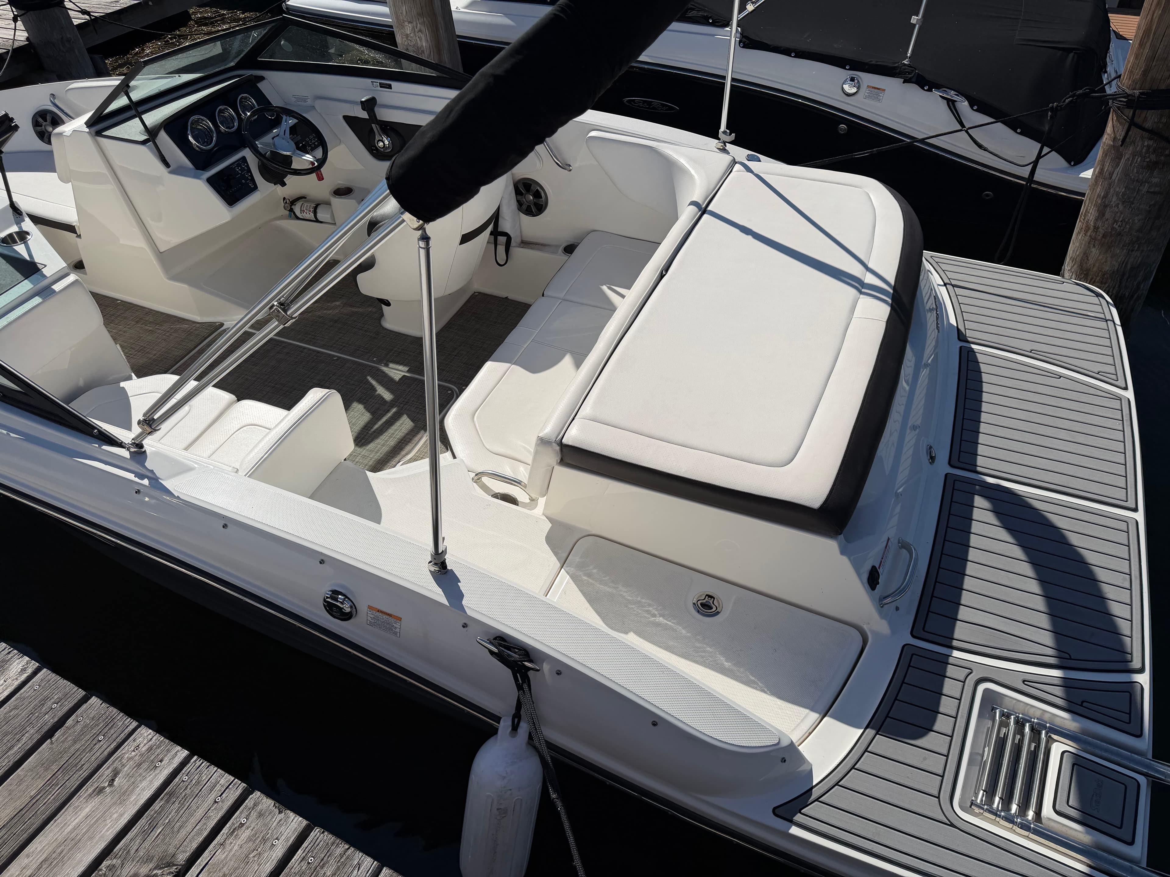 2019 Sea Ray SPX 190 zum Verkauf in Excelsior, Minnesota Bowrider 5