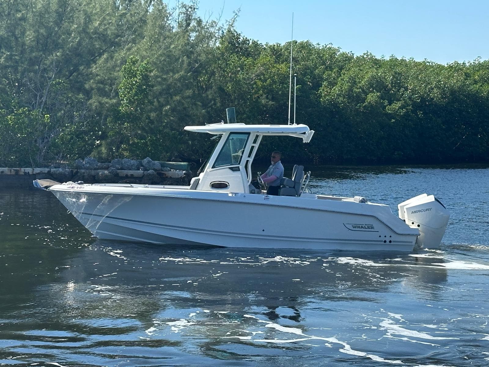 2027 Boston Whaler 250 Outrage zum Verkauf in Key Largo, FL Center Console
