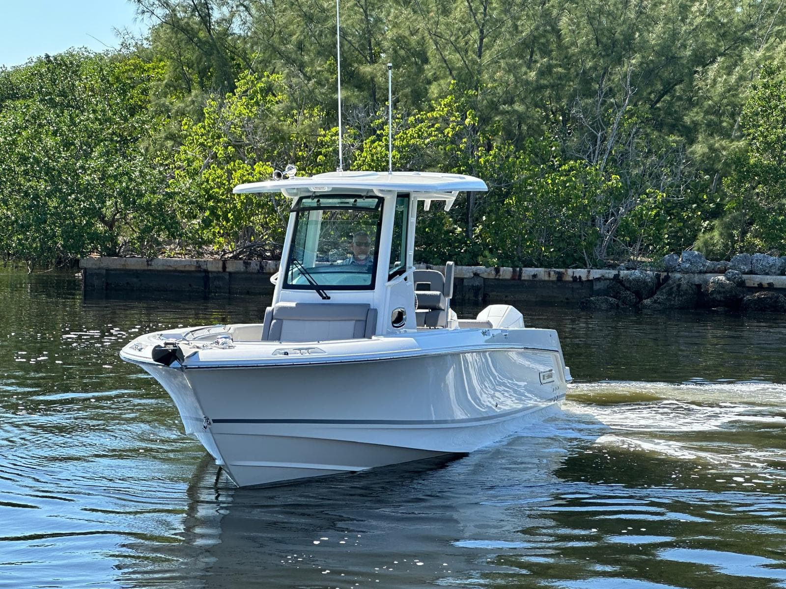2027 Boston Whaler 250 Outrage zum Verkauf in Key Largo, FL Center Console 3