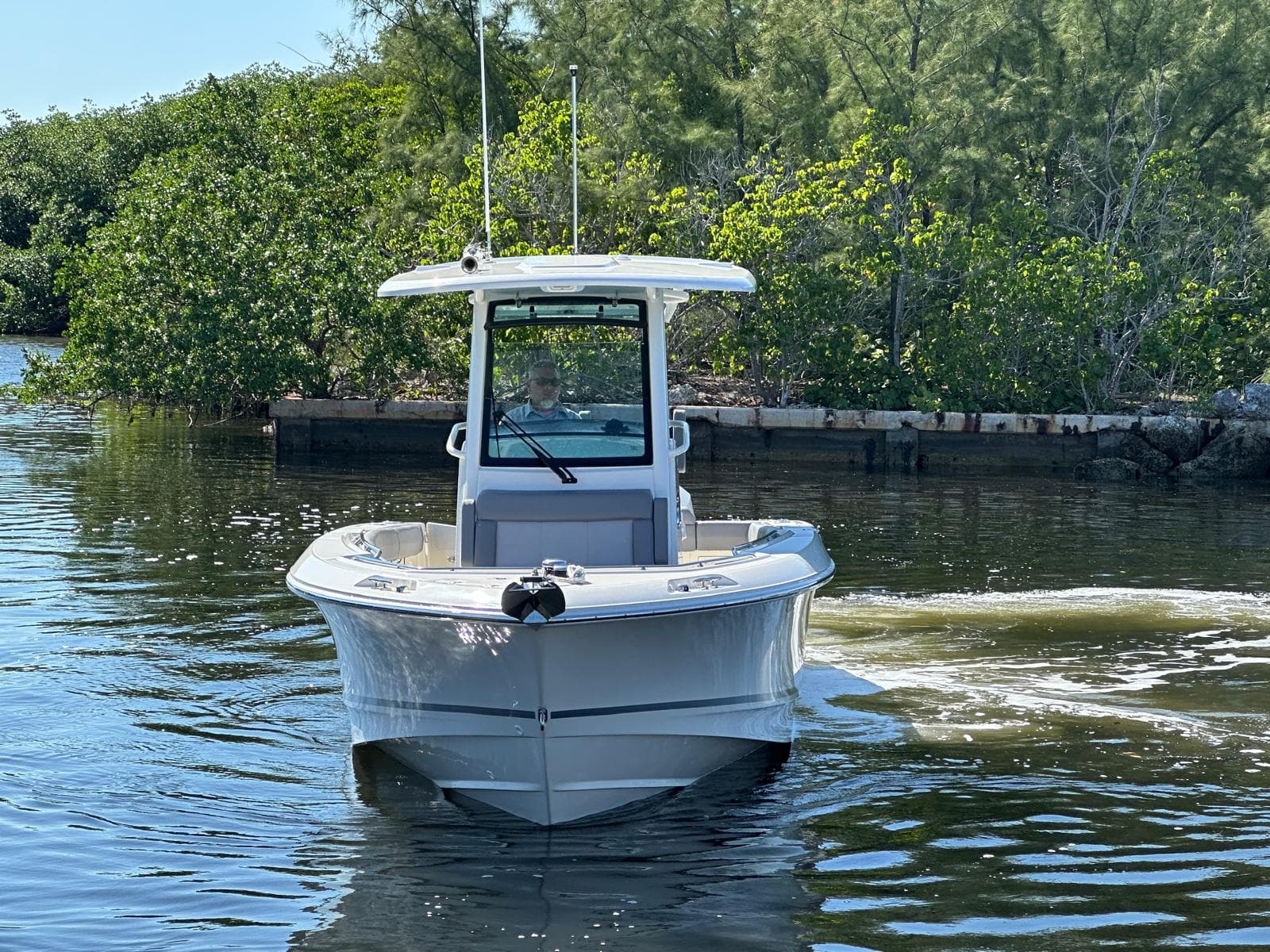 2027 Boston Whaler 250 Outrage zum Verkauf in Key Largo, FL Center Console 4
