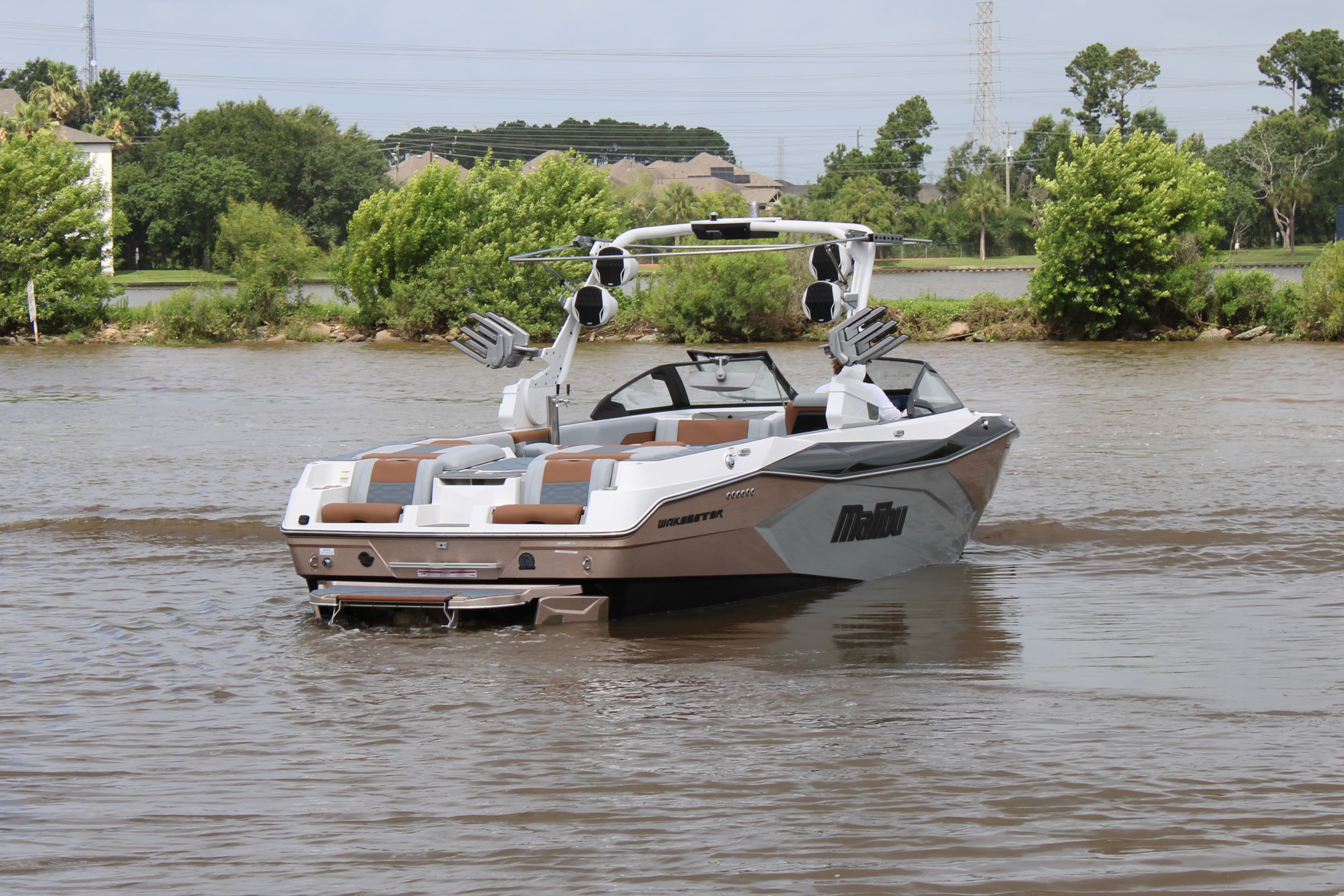 2024 Malibu Boats 26 LSV zum Verkauf in Seabrook, TX Ski Boat 5