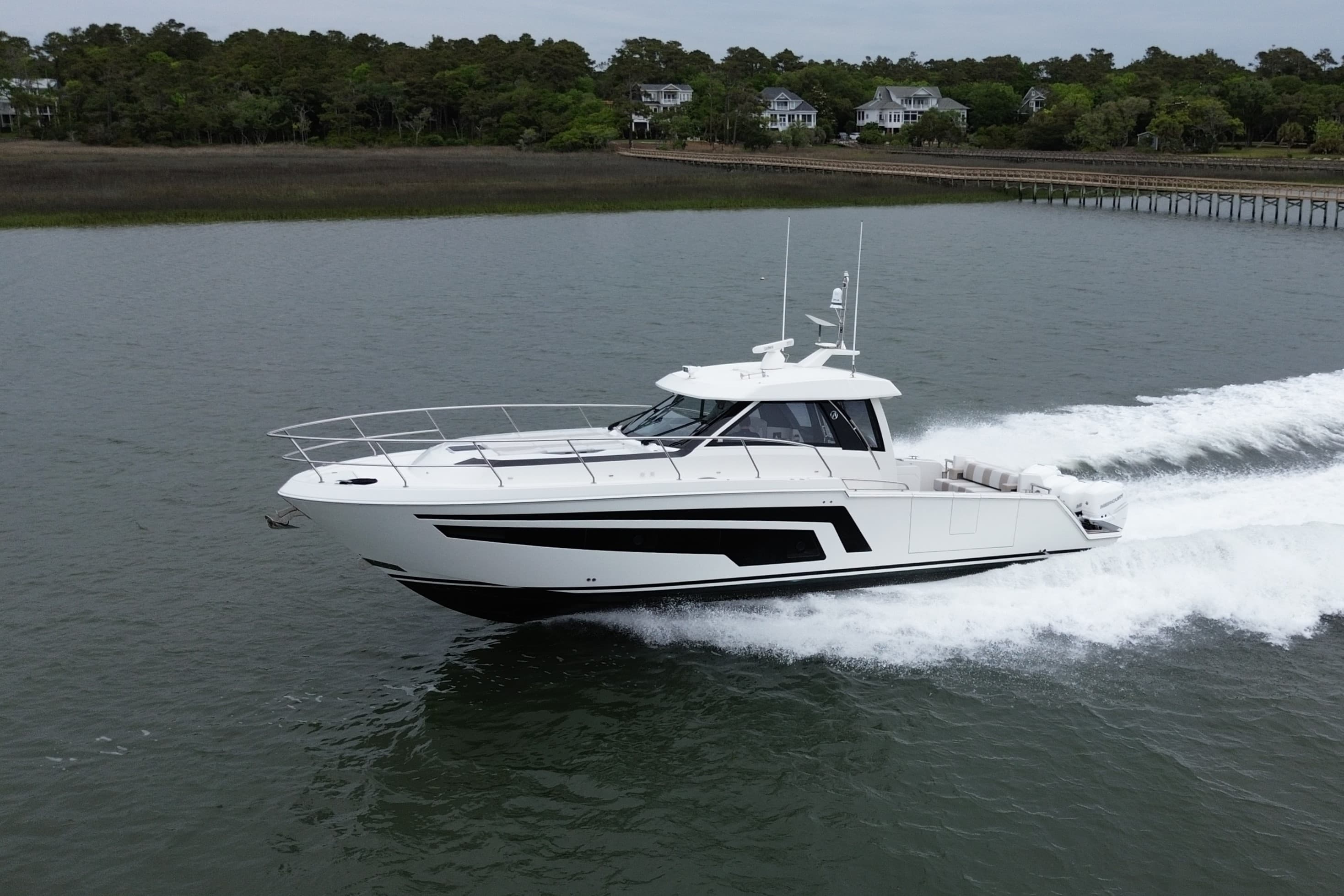 2021 Ocean Alexander 45 Divergence Coupe zum Verkauf in Holden Beach, NC Day Boats