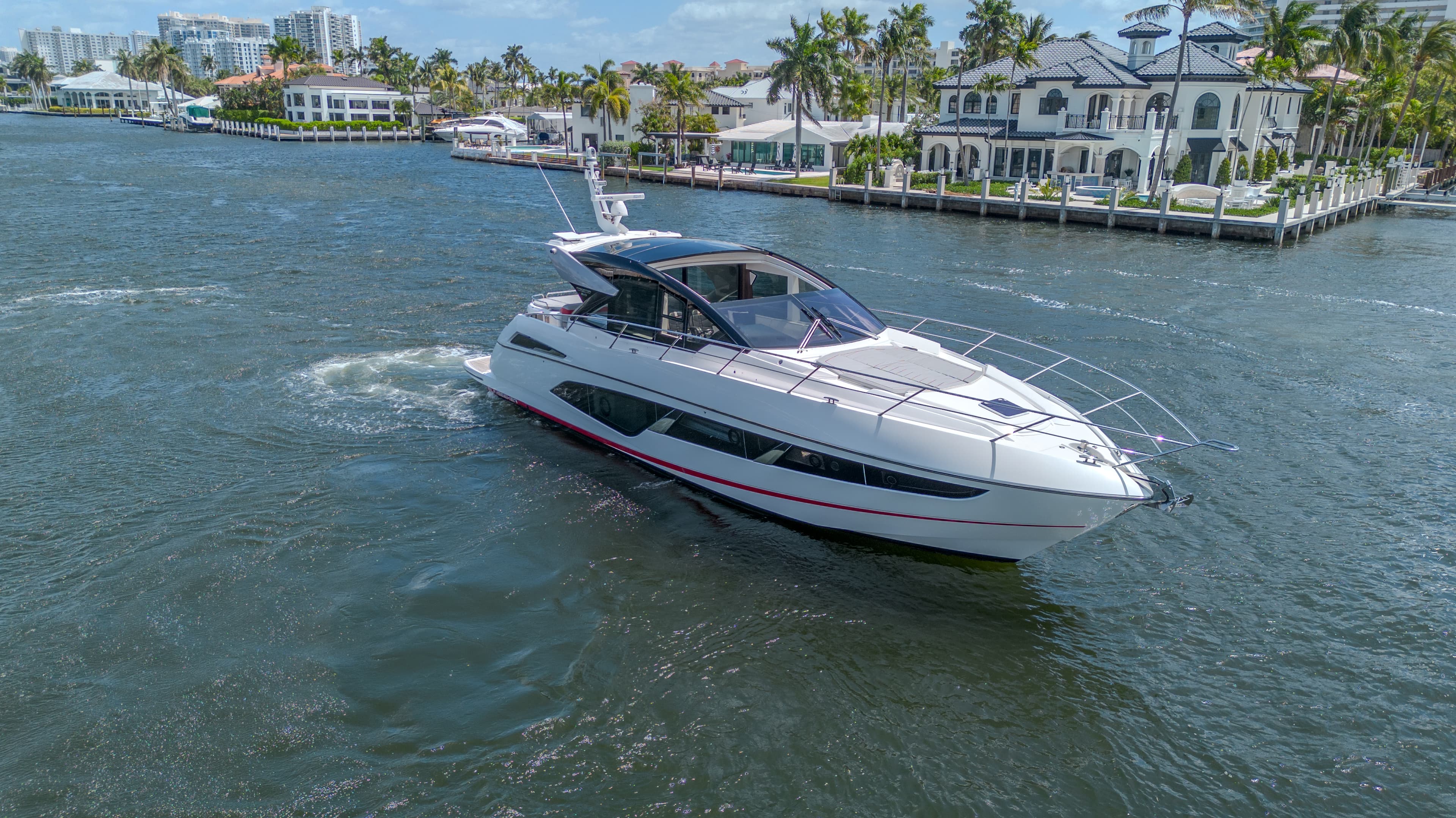 2021 Sunseeker Predator 82 zum Verkauf in Oakland Park, Florida Express Cruiser 3