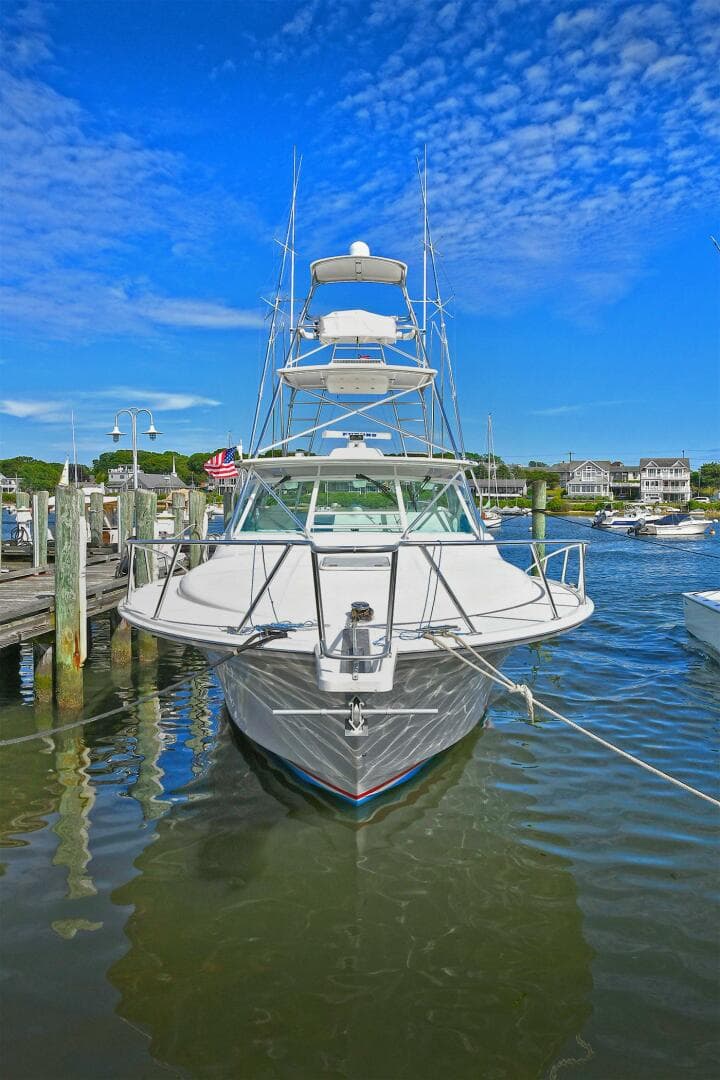 2007 CABO 40 Hardtop Express for Sale in Dartmouth, Massachusetts Express Cruiser 3