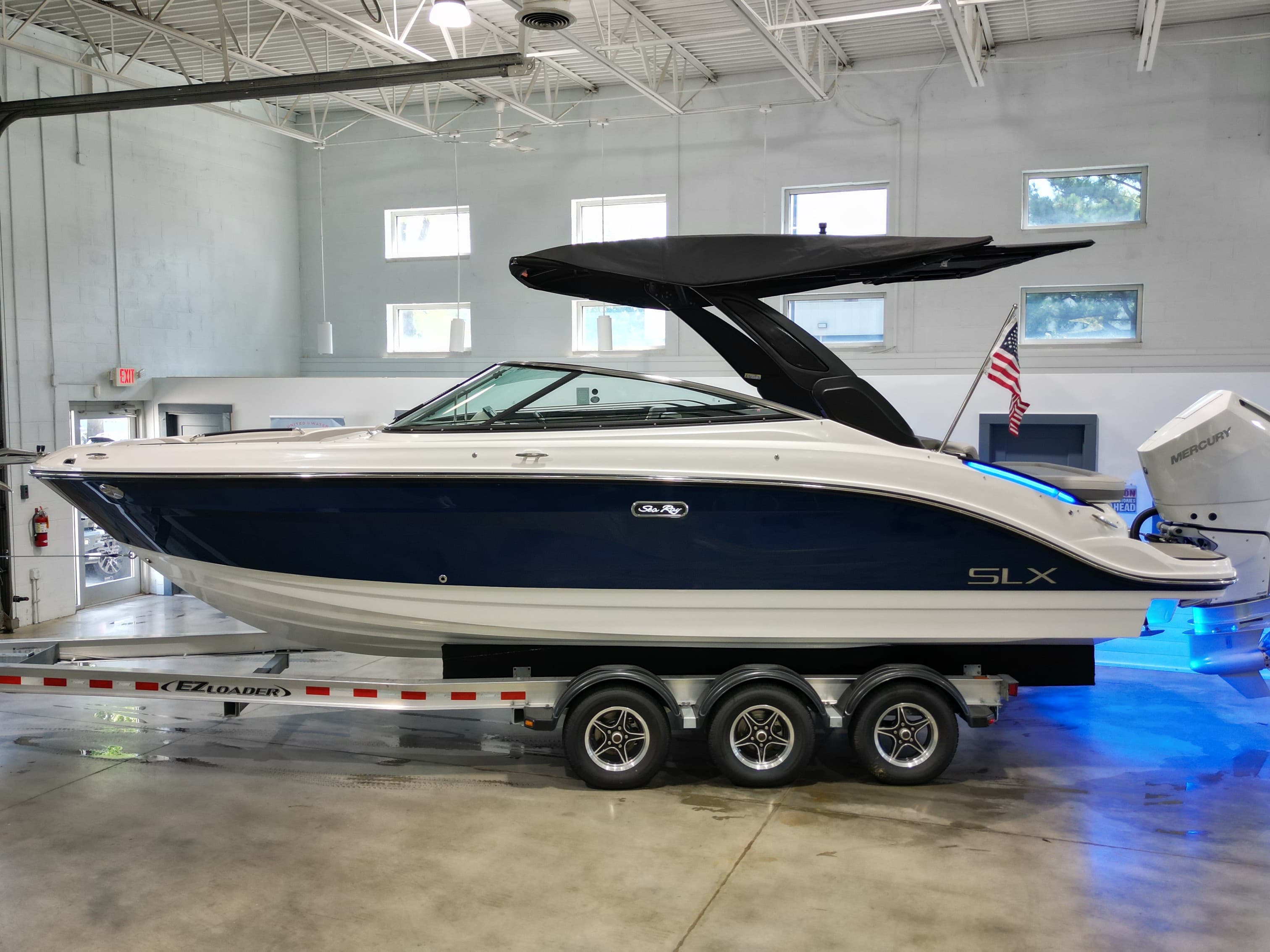 2027 Sea Ray SLX 260 Outboard for Sale in Cornelius, North Carolina Bowrider