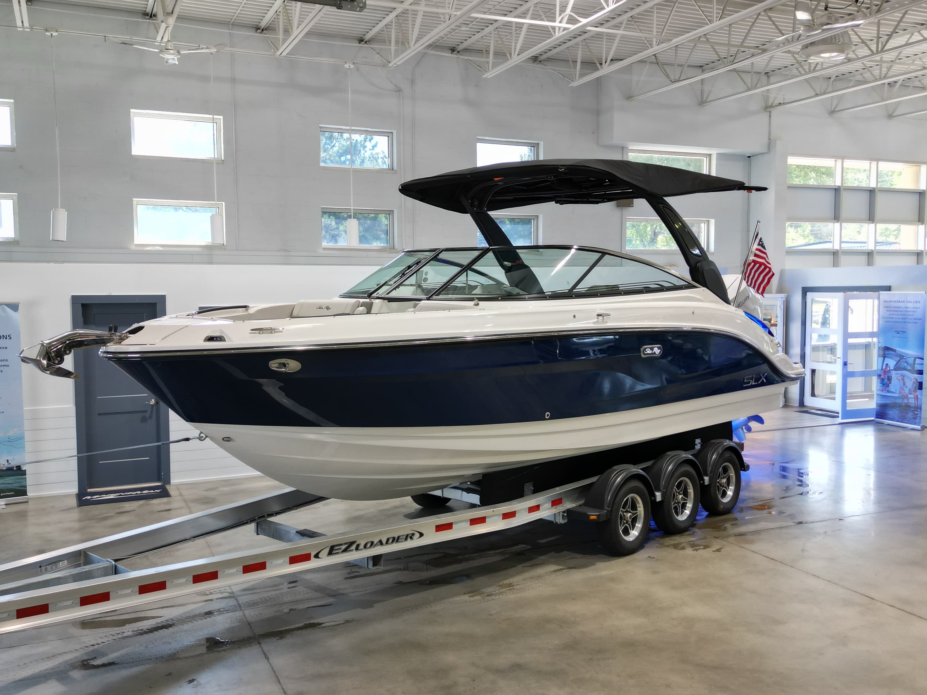 2027 Sea Ray SLX 260 Outboard for Sale in Cornelius, North Carolina Bowrider 3