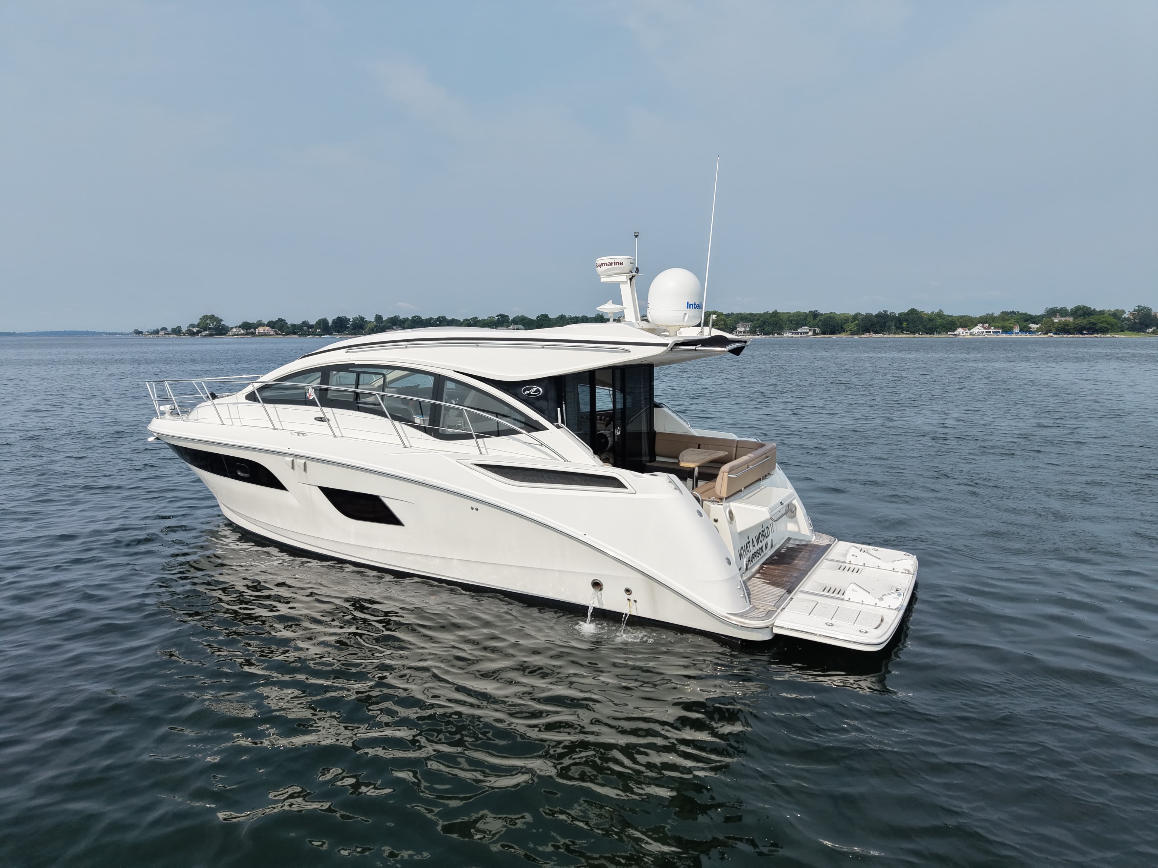 2017 Sea Ray 410 Sundancer for Sale in Norwalk, Connecticut Express Cruiser 4