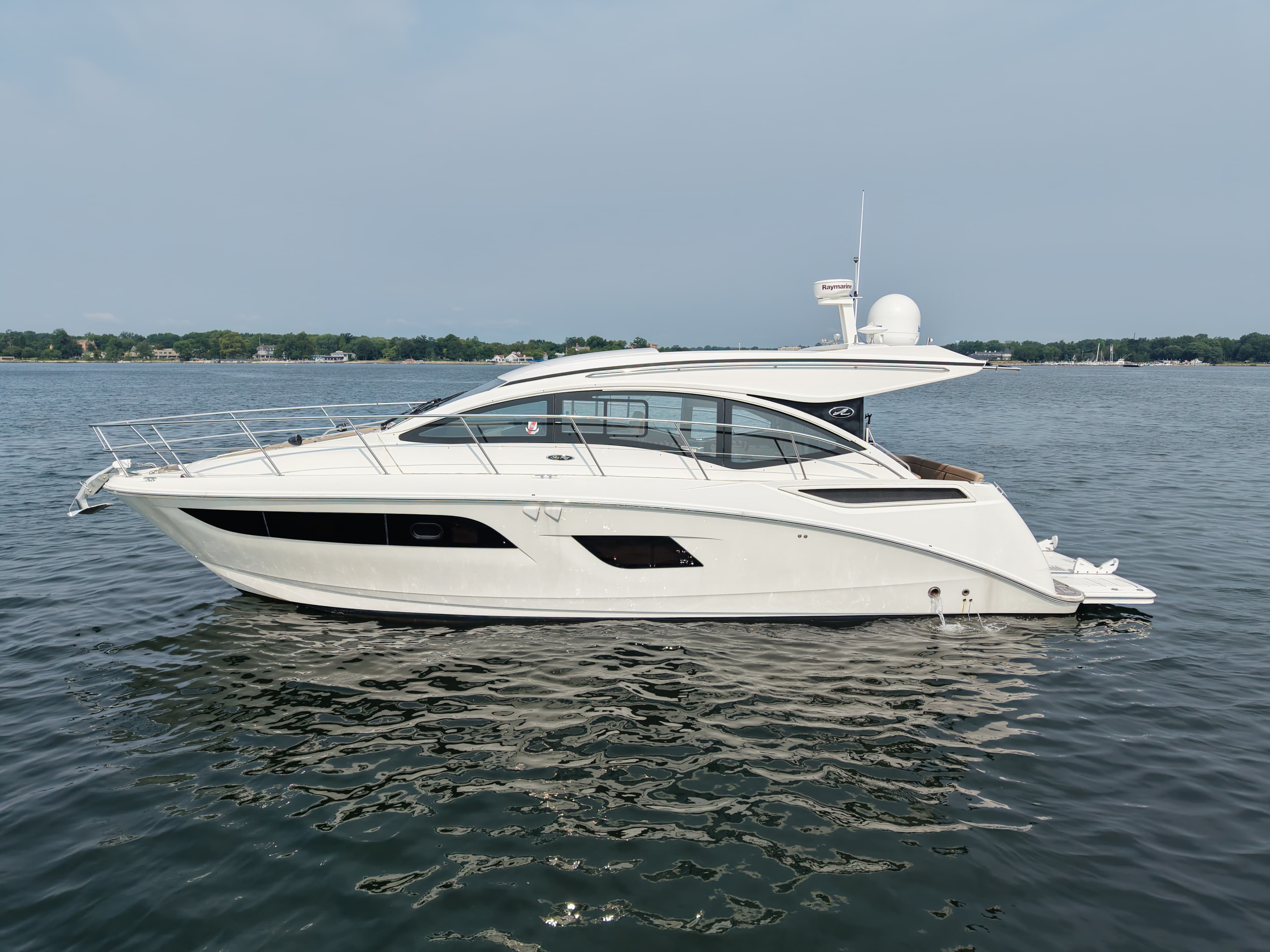 2017 Sea Ray 410 Sundancer for Sale in Norwalk, Connecticut Express Cruiser 5