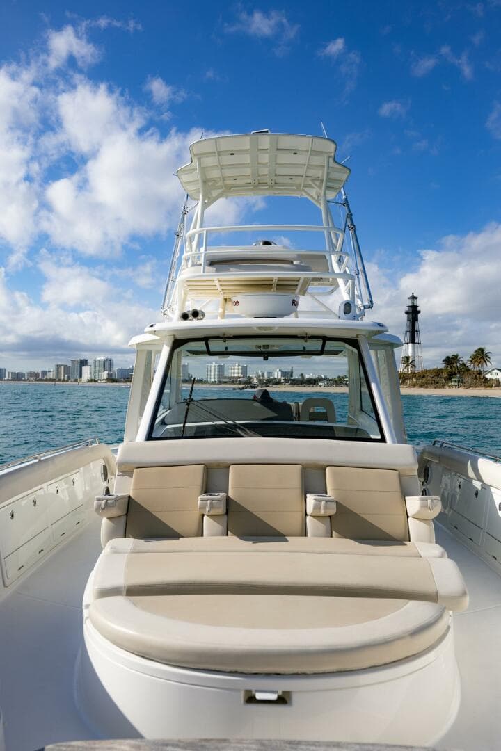2017 Boston Whaler 420 Outrage for Sale in Fort Lauderdale, Florida Sport Fishing 5