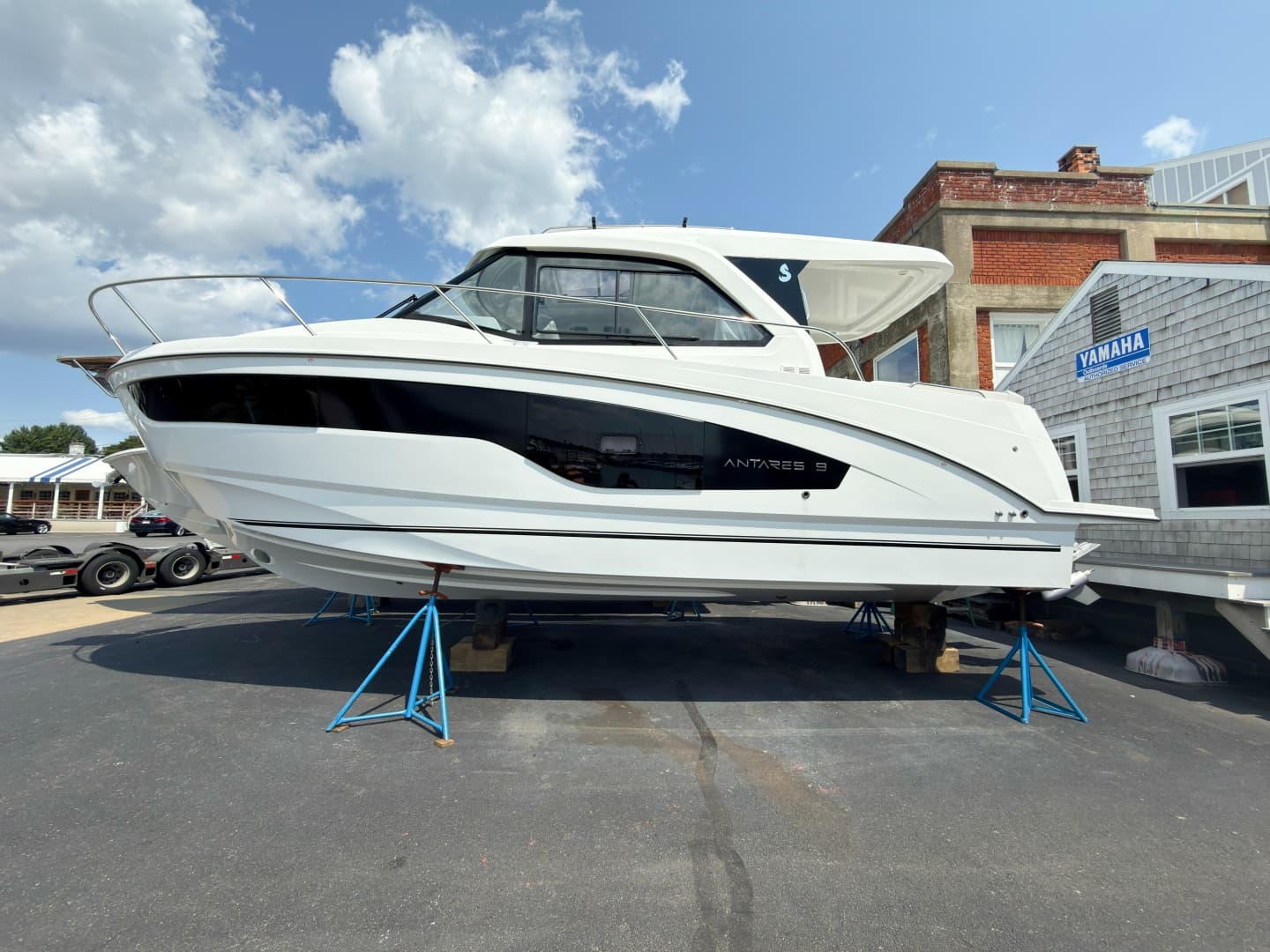 2027 Beneteau Antares 9 a la venta en South Dartmouth, Massachusetts Express Cruiser