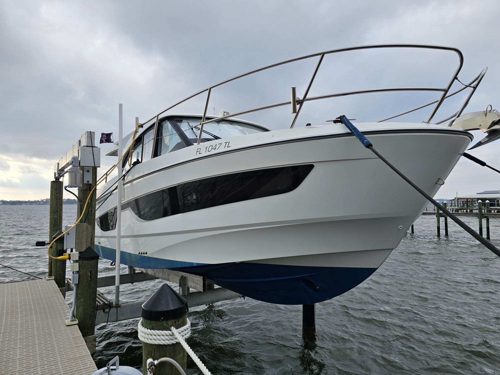 2023 Beneteau Antares 11 for Sale in Cape Canaveral, Florida Express Cruiser 3