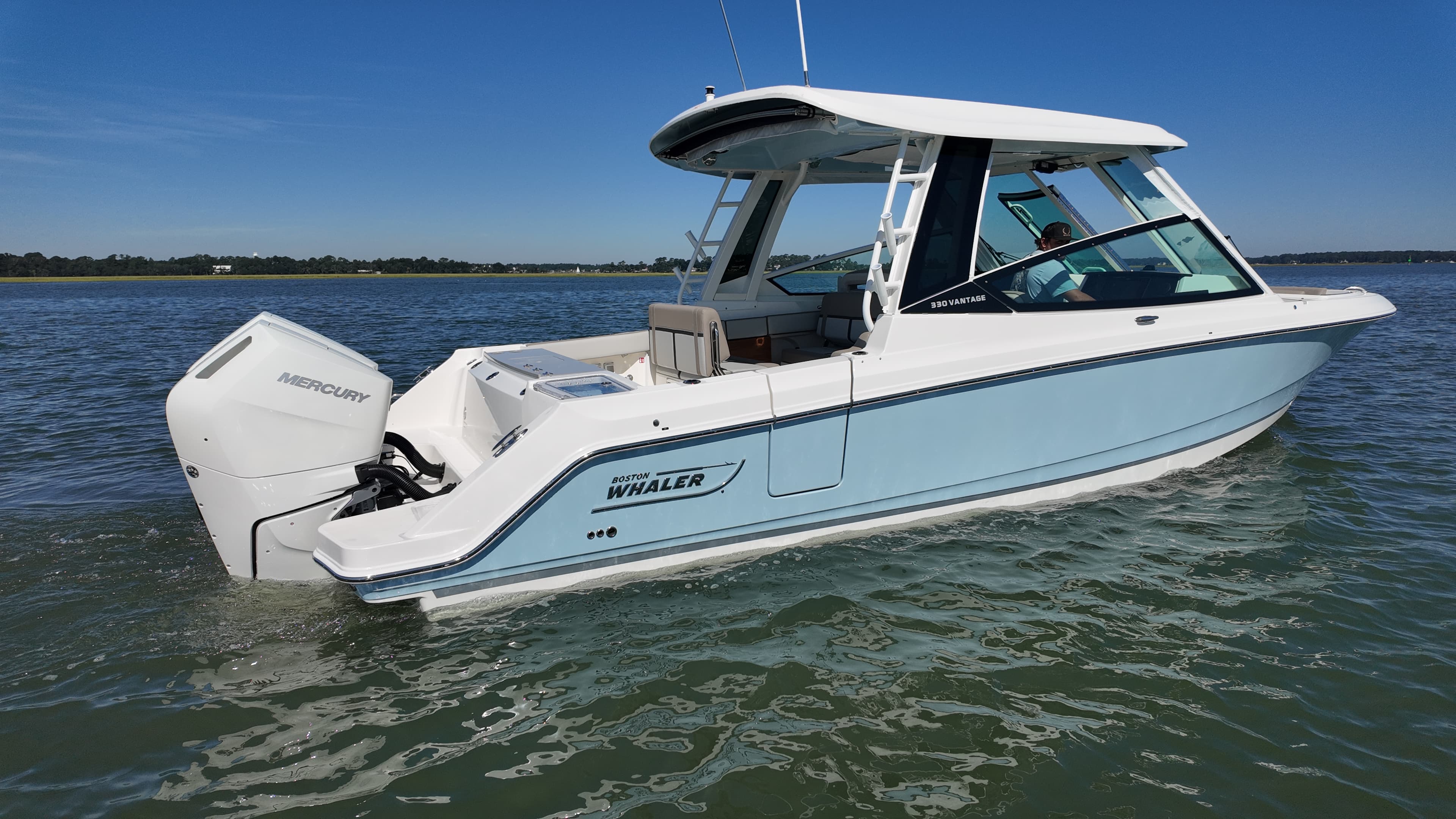 2027 Boston Whaler 330 Vantage in vendita a Thunderbolt, GA Dual Console 3