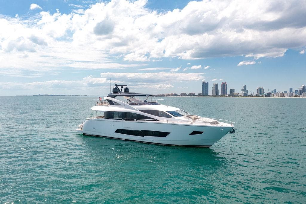 2021 Sunseeker 86 Yacht for Sale in Miami Beach, Florida Flybridge 3