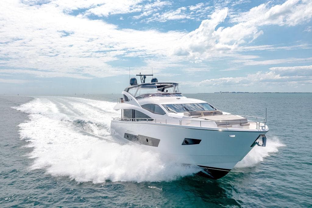 2021 Sunseeker 86 Yacht for Sale in Miami Beach, Florida Flybridge 4
