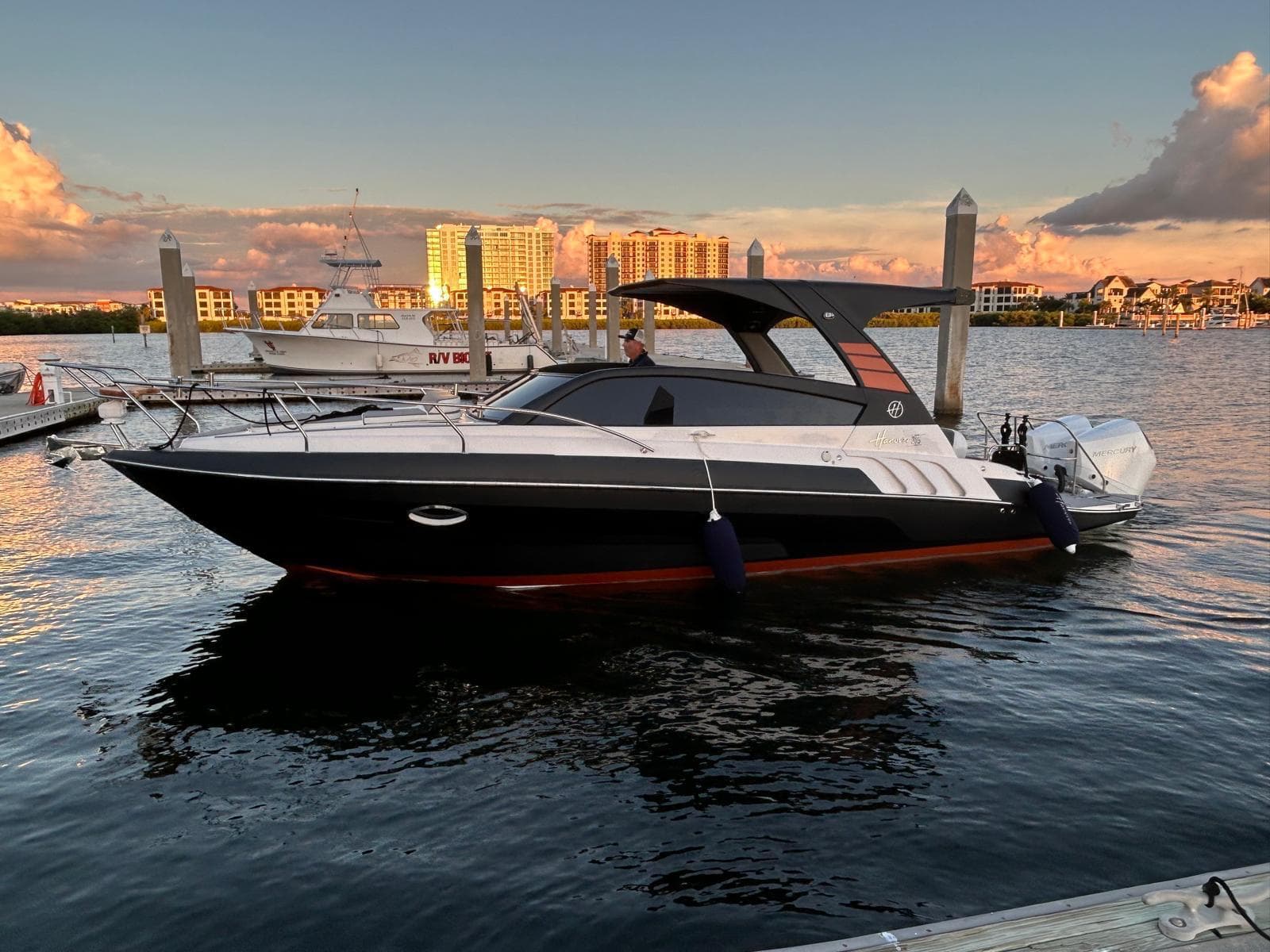 2025 Hanover Yachts 305 for Sale in Tampa, Florida Express Cruiser