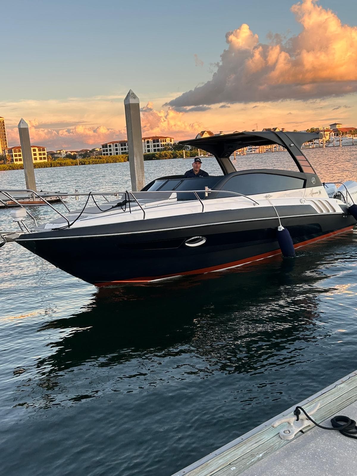 2025 Hanover Yachts 305 for Sale in Tampa, Florida Express Cruiser 4