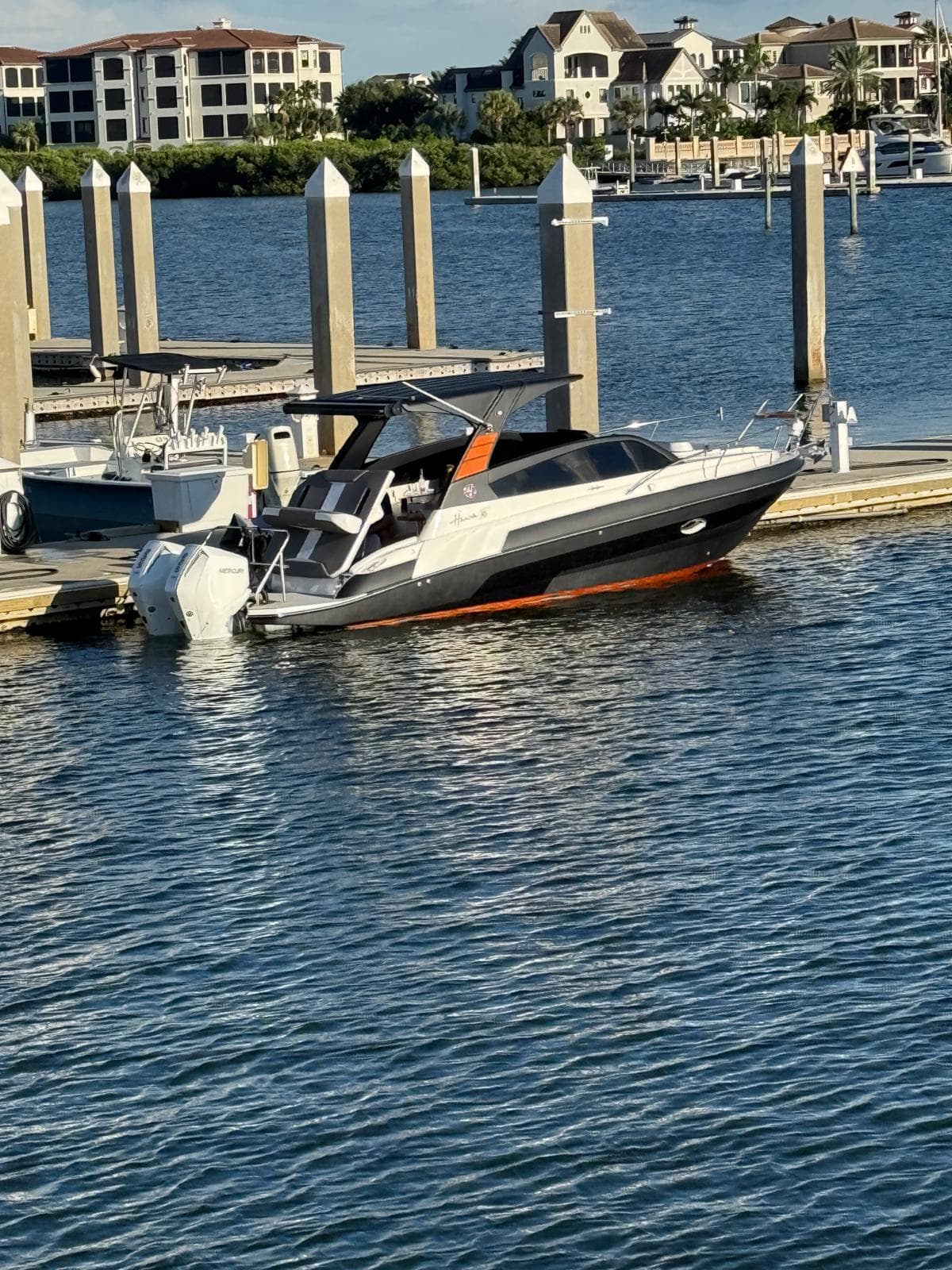 2025 Hanover Yachts 305 for Sale in Tampa, Florida Express Cruiser 5