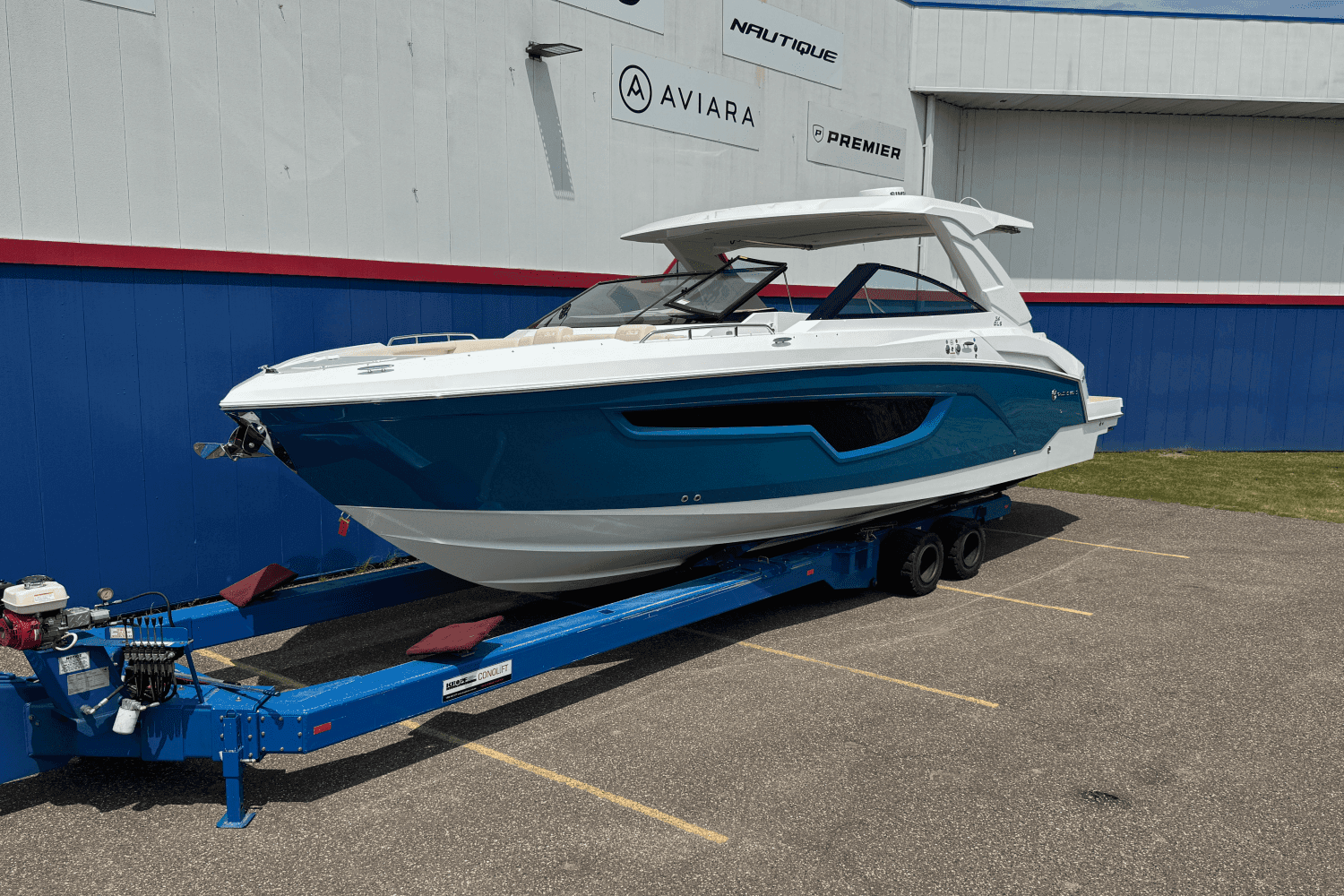 2026 Cruisers Yachts 34 GLS I/O for Sale in Excelsior, Minnesota Sport Cruiser