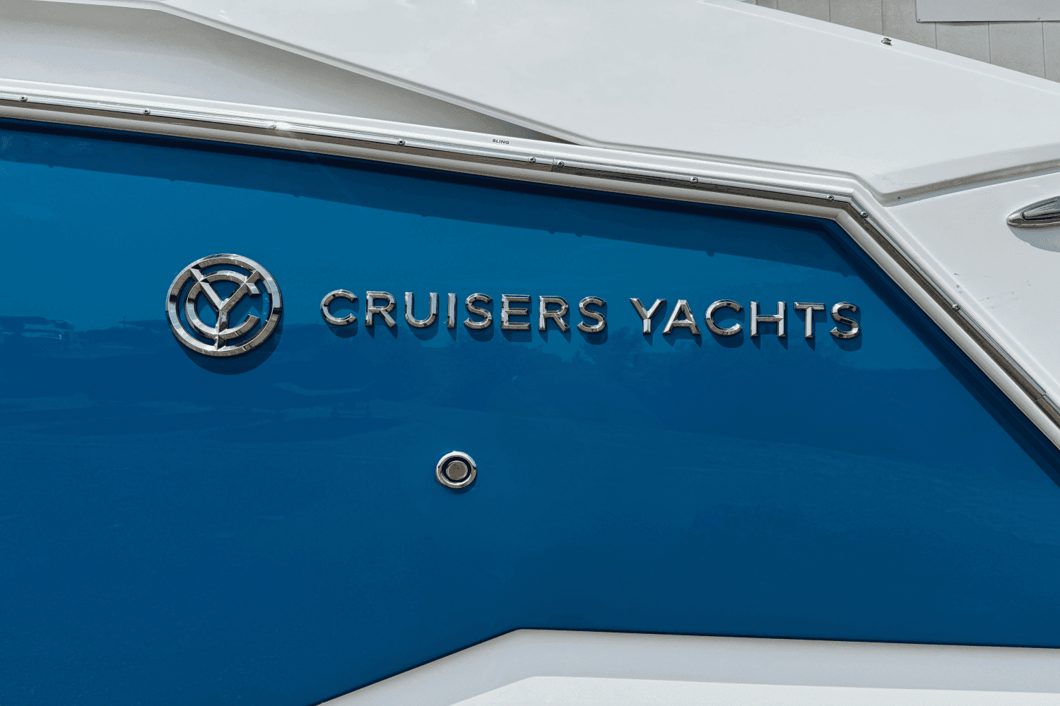 2026 Cruisers Yachts 34 GLS I/O for Sale in Excelsior, Minnesota Sport Cruiser 4