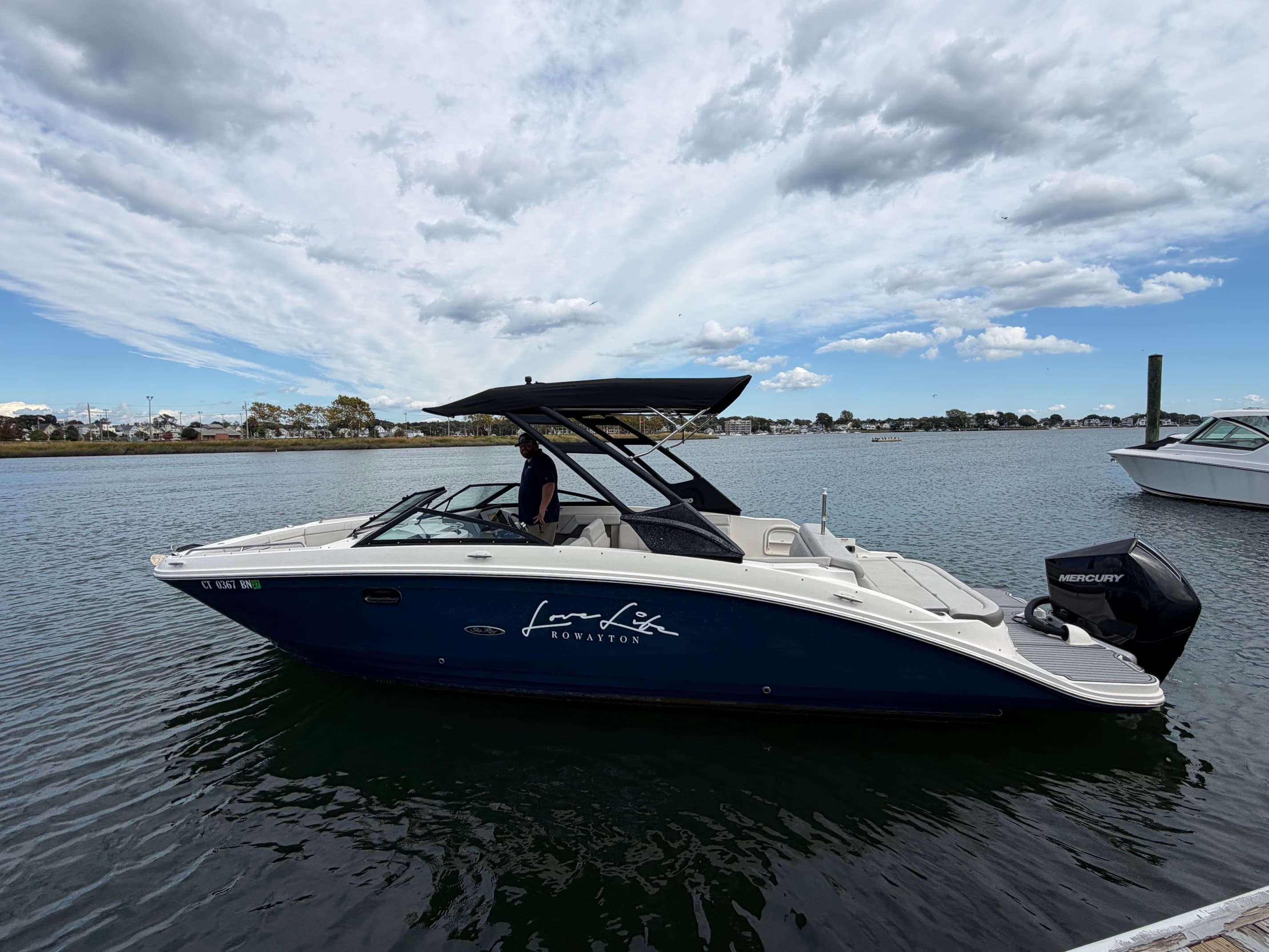 2021 Sea Ray SDX 270 Outboard for Sale in Norwalk, Connecticut Bowrider 2
