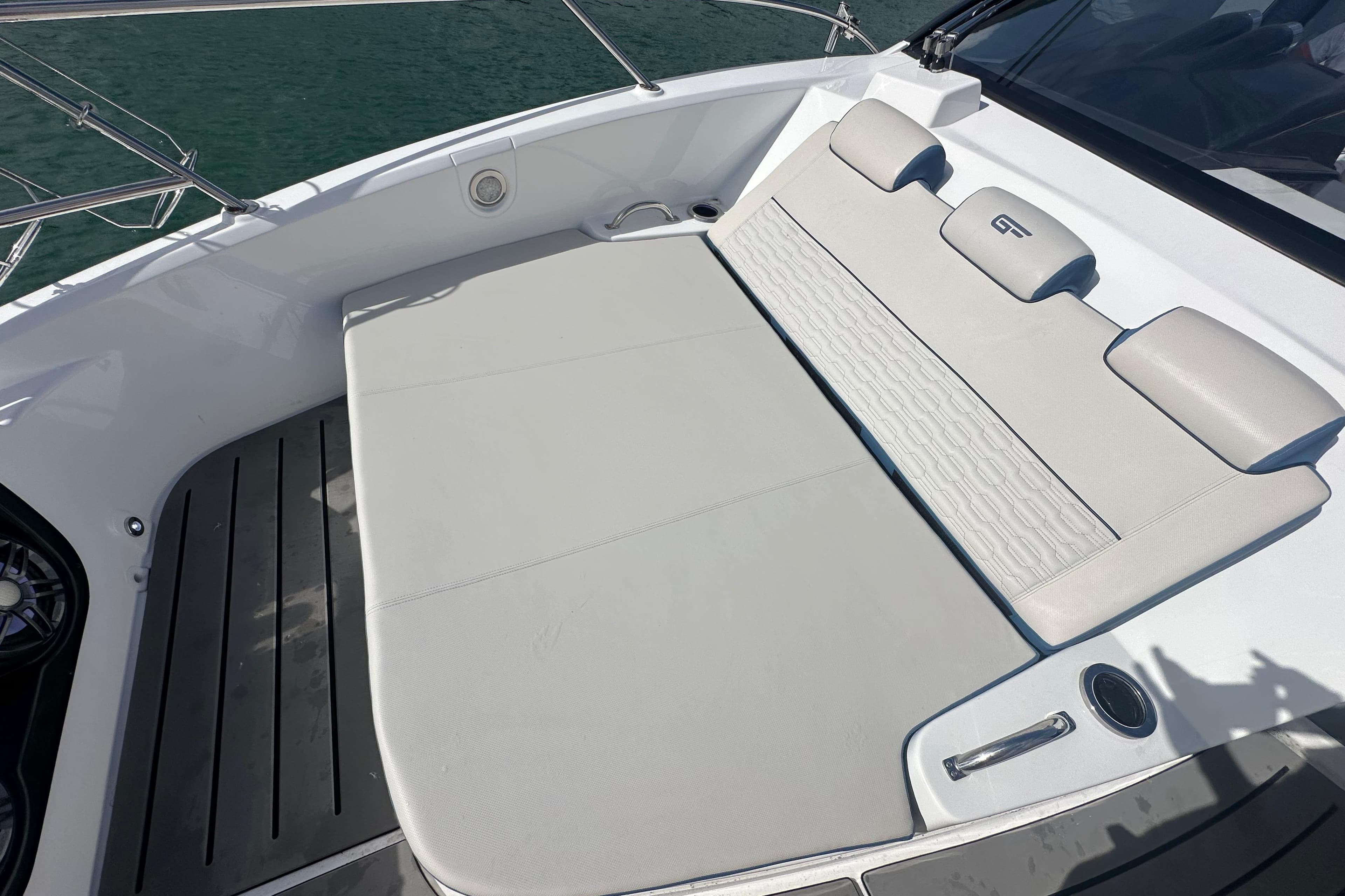 2026 Granfort Boats USA 300 GTX zum Verkauf in Miami, FL Express Cruiser 5