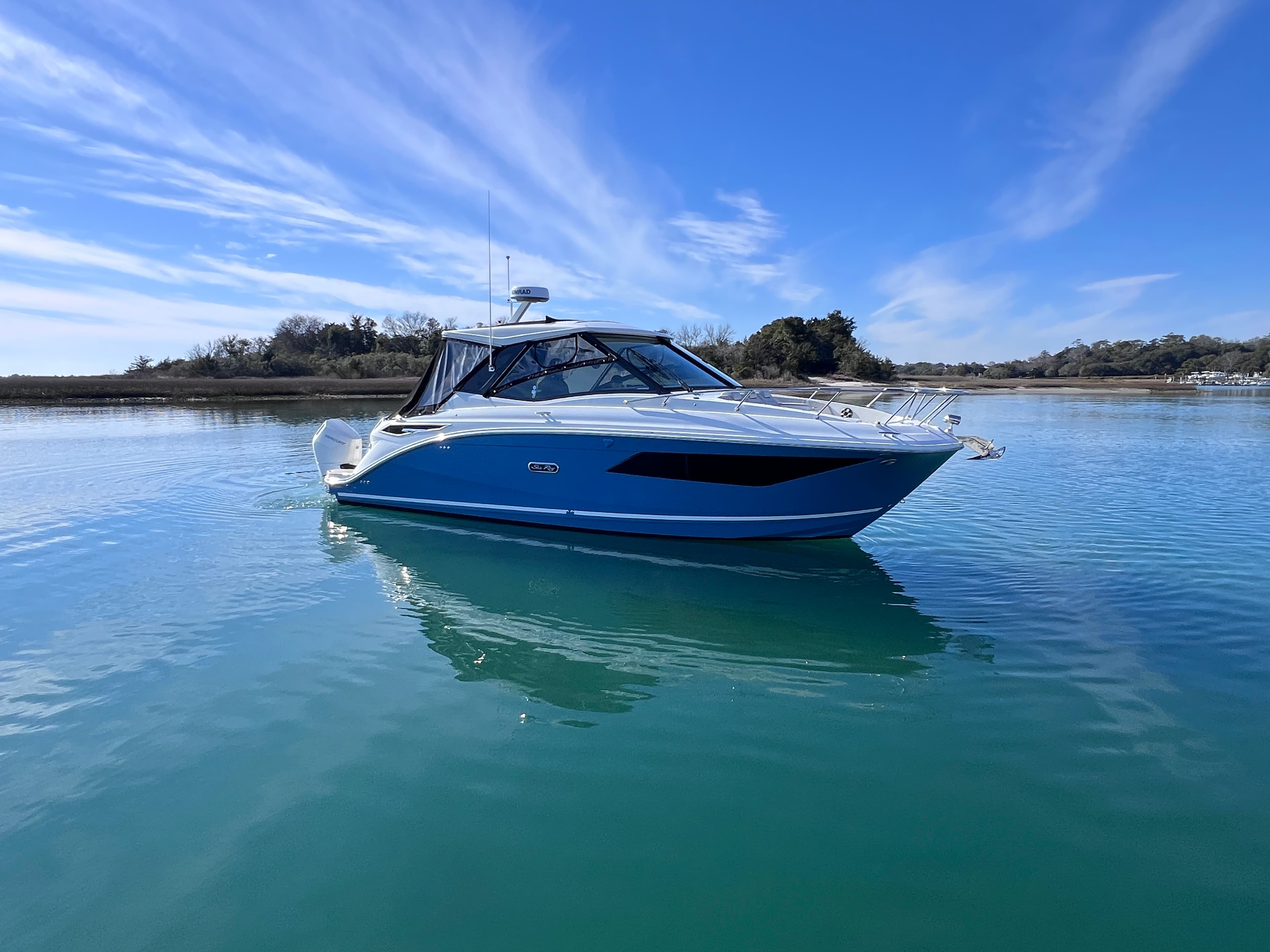 2026 Sea Ray Sundancer 320 Outboard for Sale in Wrightsville Beach, North Carolina Express Cruiser 2