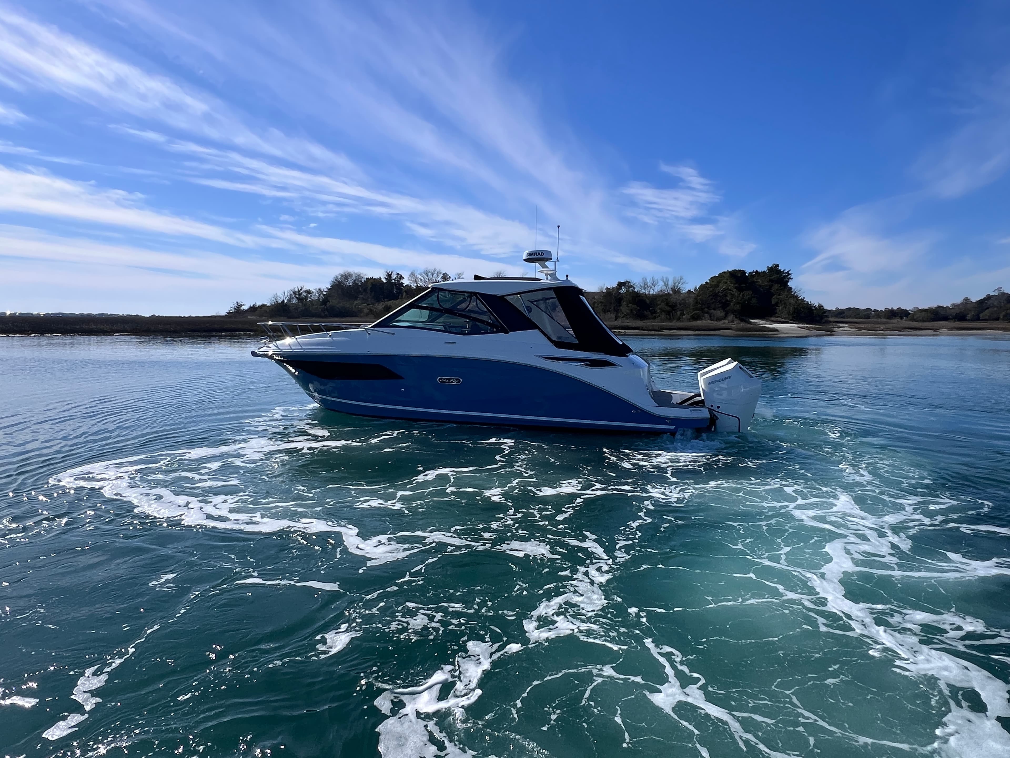 2026 Sea Ray Sundancer 320 Outboard for Sale in Wrightsville Beach, North Carolina Express Cruiser 4