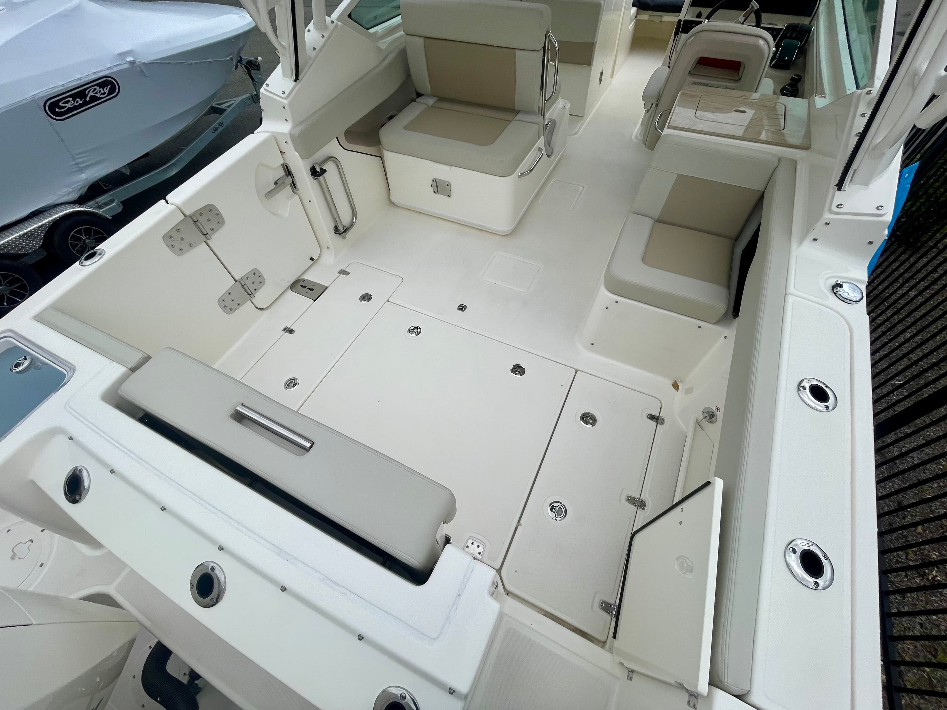2027 Boston Whaler 280 Vantage à vendre à Danvers, Massachusetts Dual Console 2