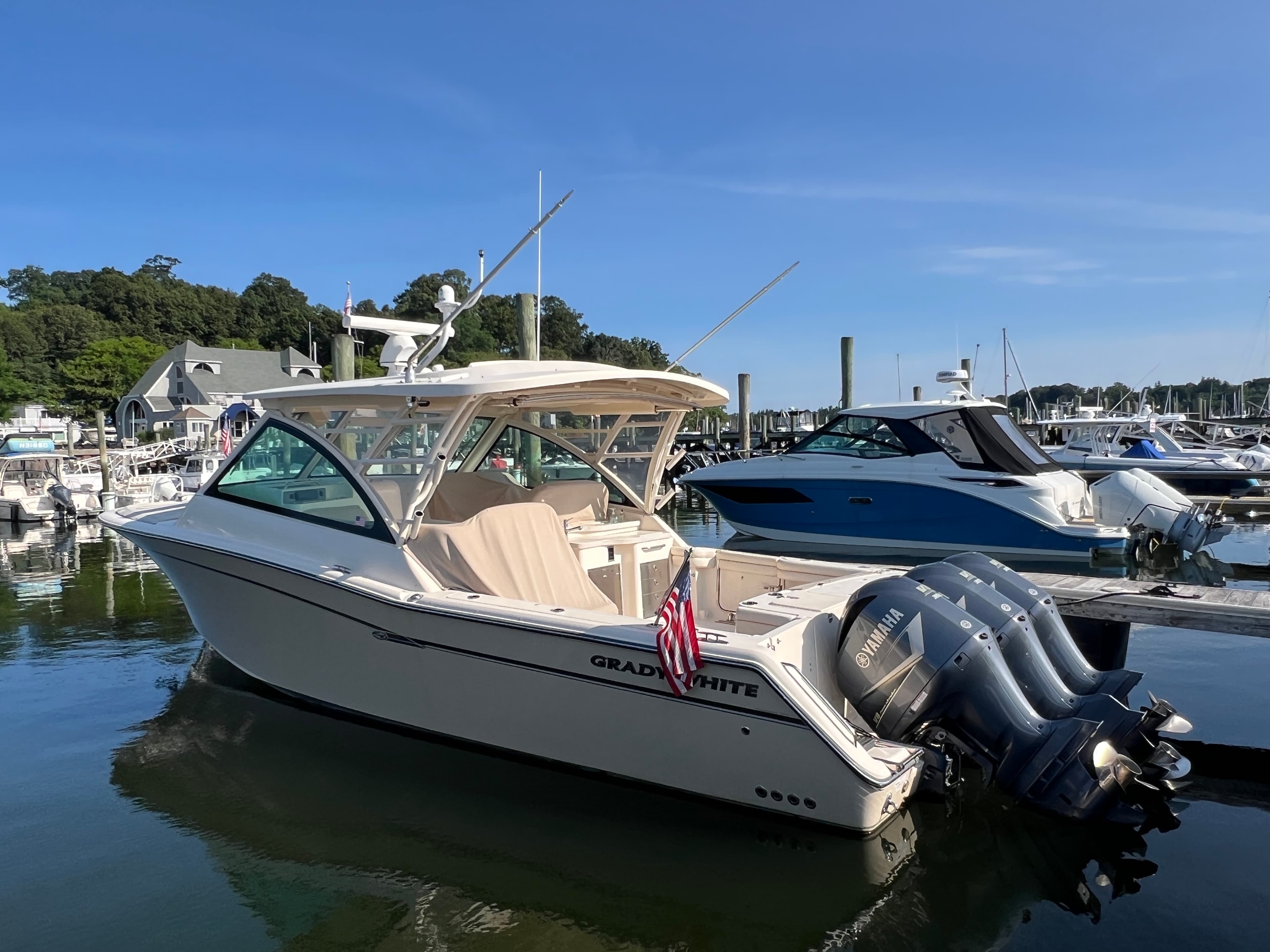 2017 Grady-White Boats Freedom 375 for Sale in Huntington, NY Bowrider