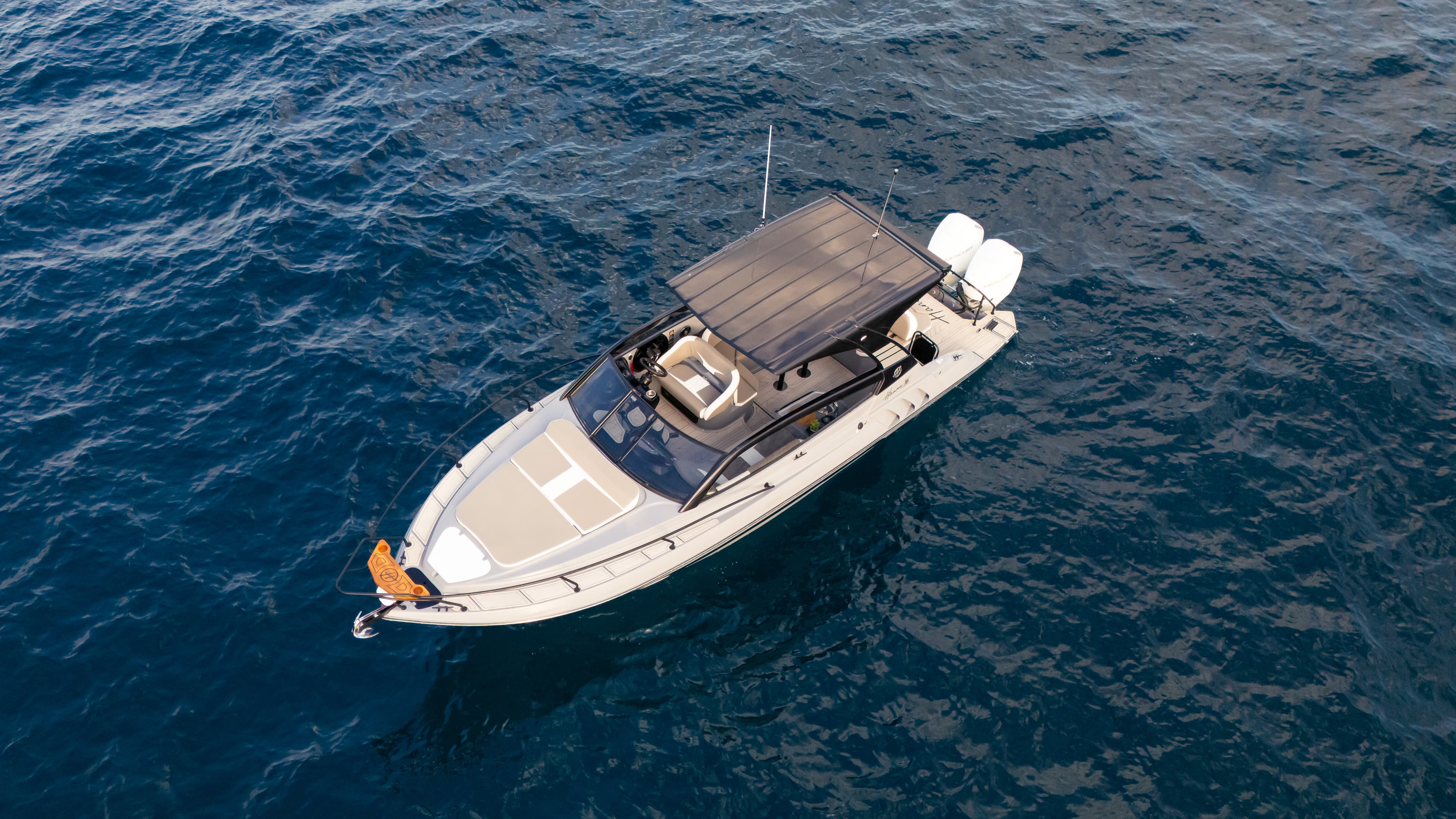 2026 Hanover Yachts 305 zum Verkauf in Fort Lauderdale, Florida Express Cruiser 5