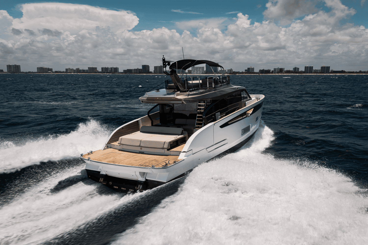 2025 Azimut Seadeck 6 in vendita a Dania Beach, Florida Cruiser 5