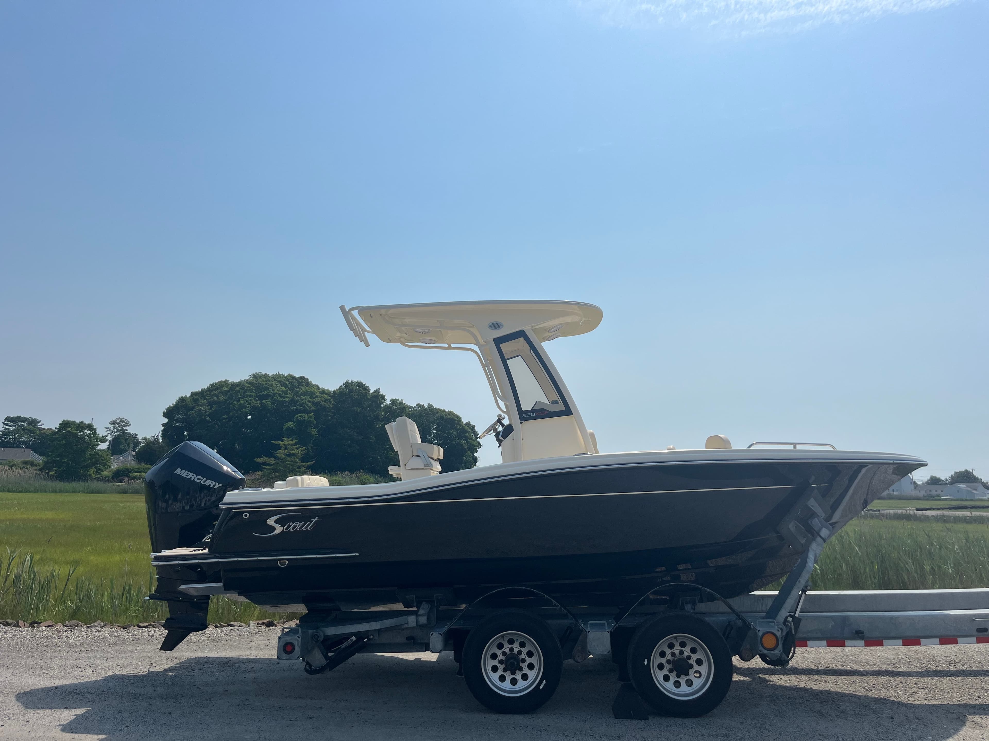 2027 Scout Boats 220 XSF for Sale in Westbrook, Connecticut Center Console 2