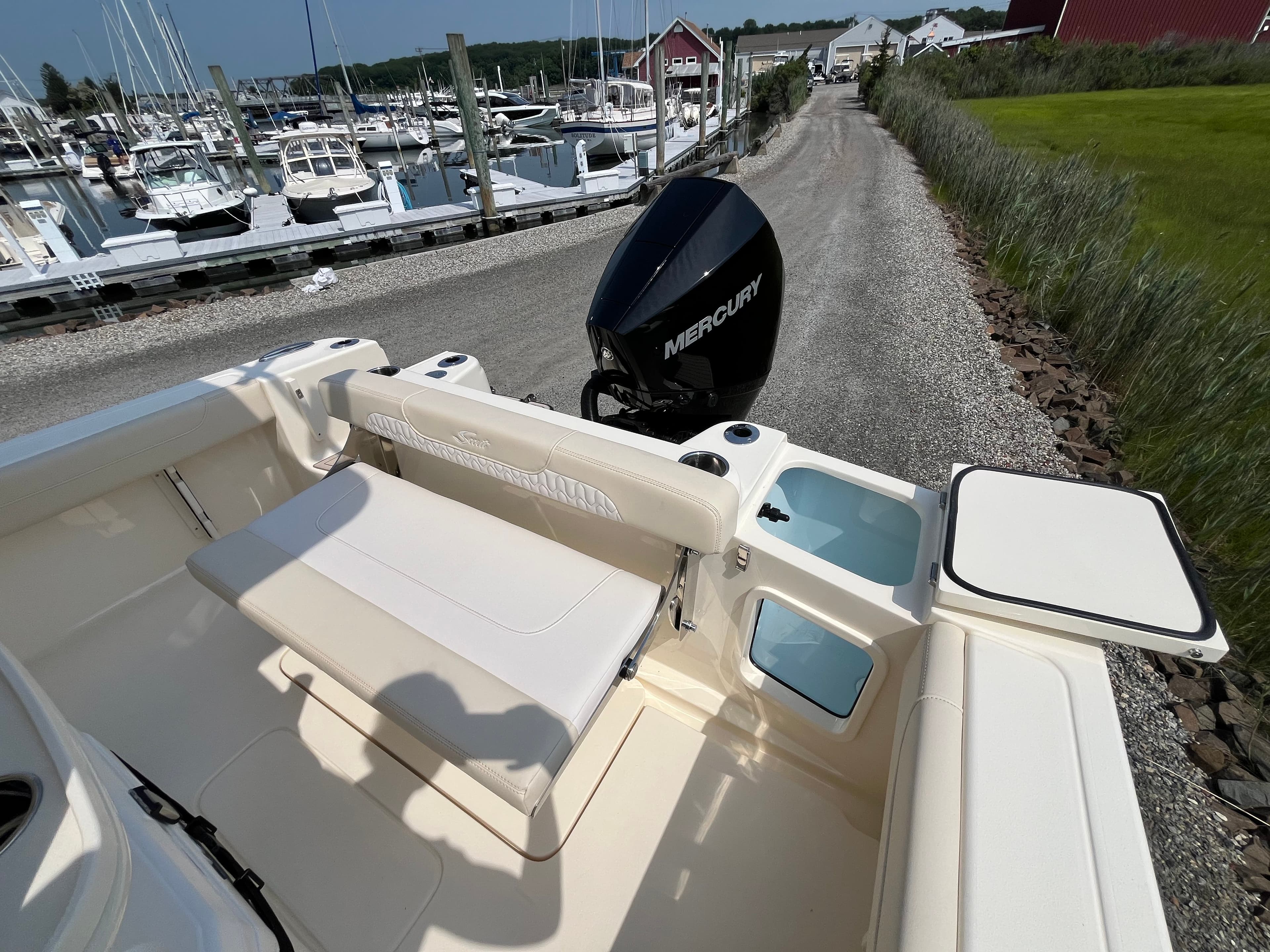 2027 Scout Boats 220 XSF for Sale in Westbrook, Connecticut Center Console 5