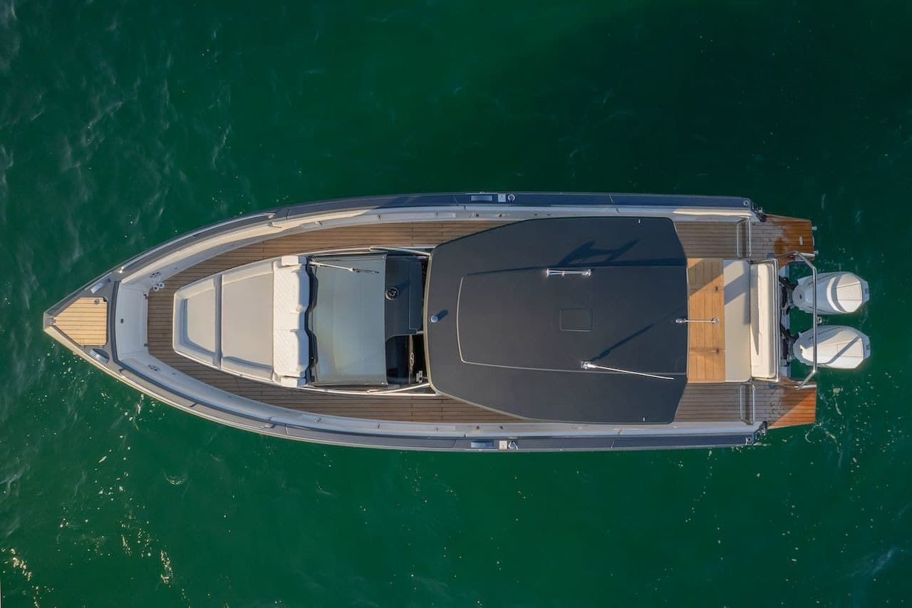 2024 Schaefer Yachts V33 for Sale in Fort Lauderdale, Florida Center Console 3