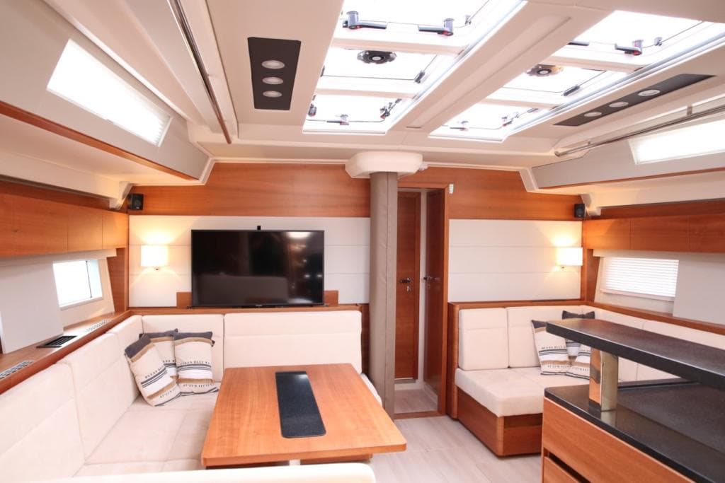 2019 Hanse 588 in vendita a Marseille, FR Racer/Performance 5