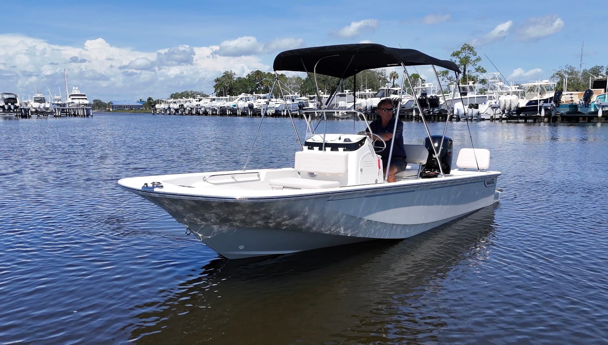 2027 Boston Whaler 170 Montauk zum Verkauf in Jacksonville Beach, Florida Center Console 2