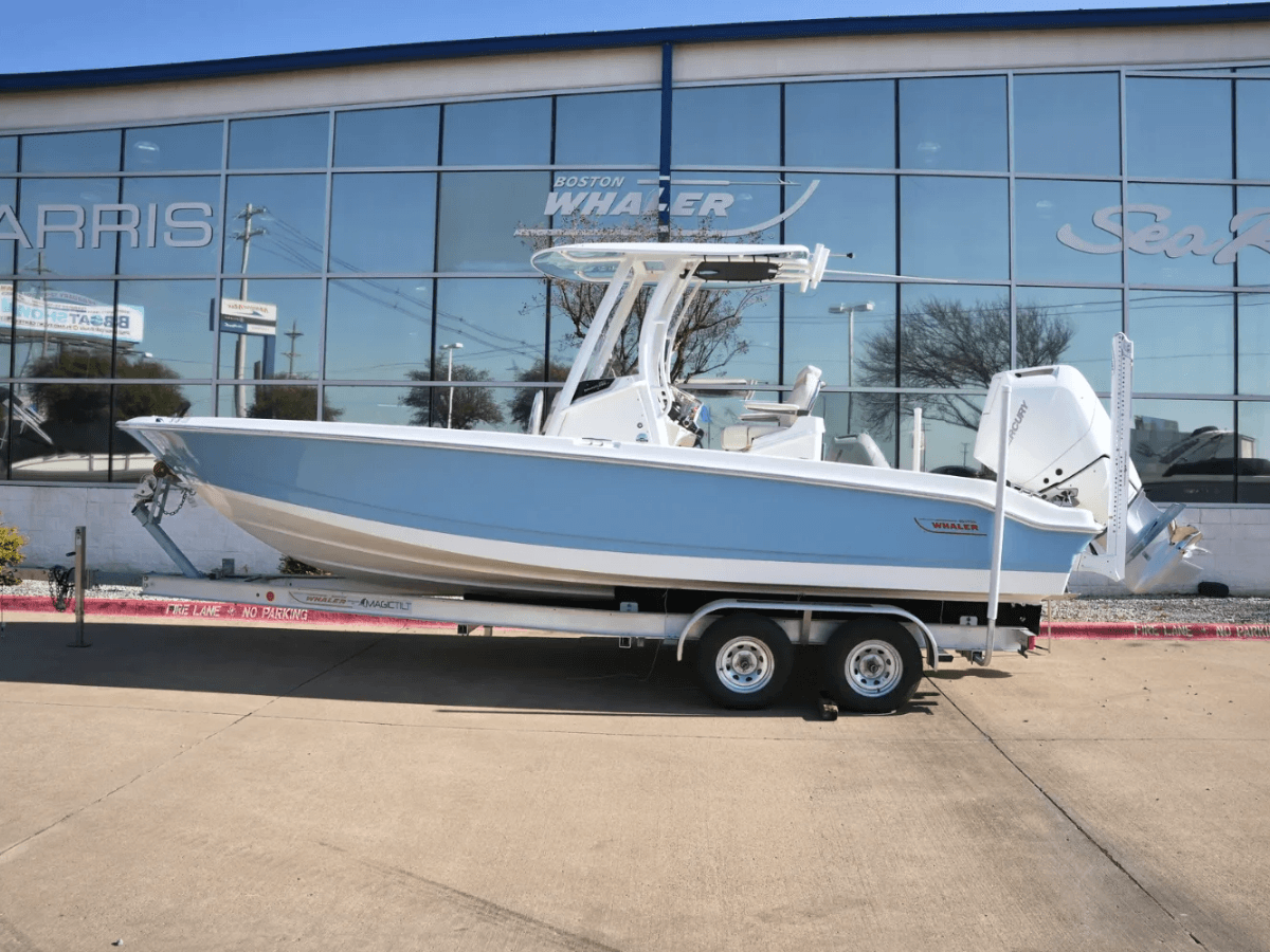 2026 Boston Whaler 250 Dauntless for Sale in Lewisville, TX Center Console