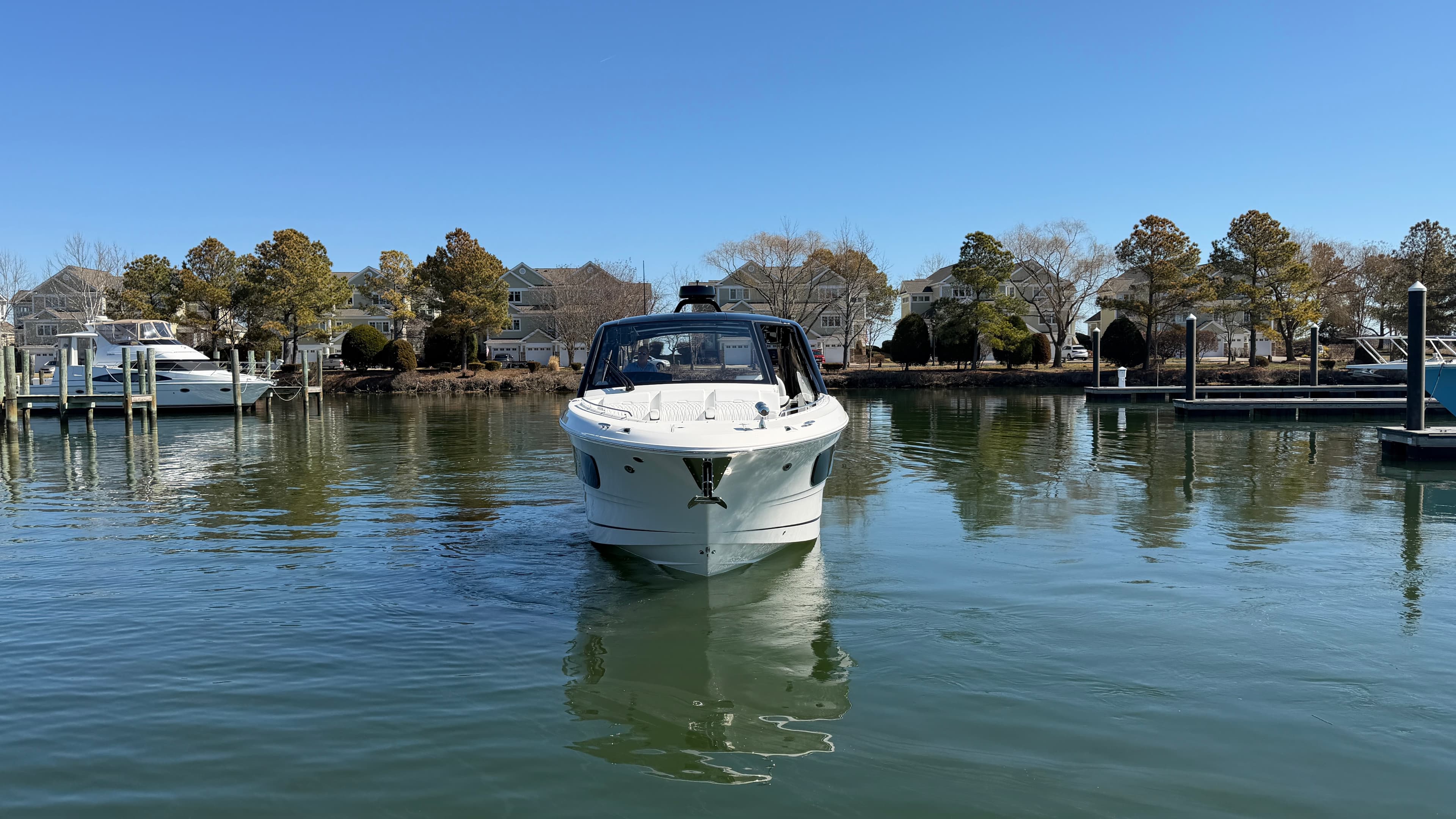 2026 Sea Ray Sundancer 370 Outboard for Sale in Grasonville, MD Bowrider 3