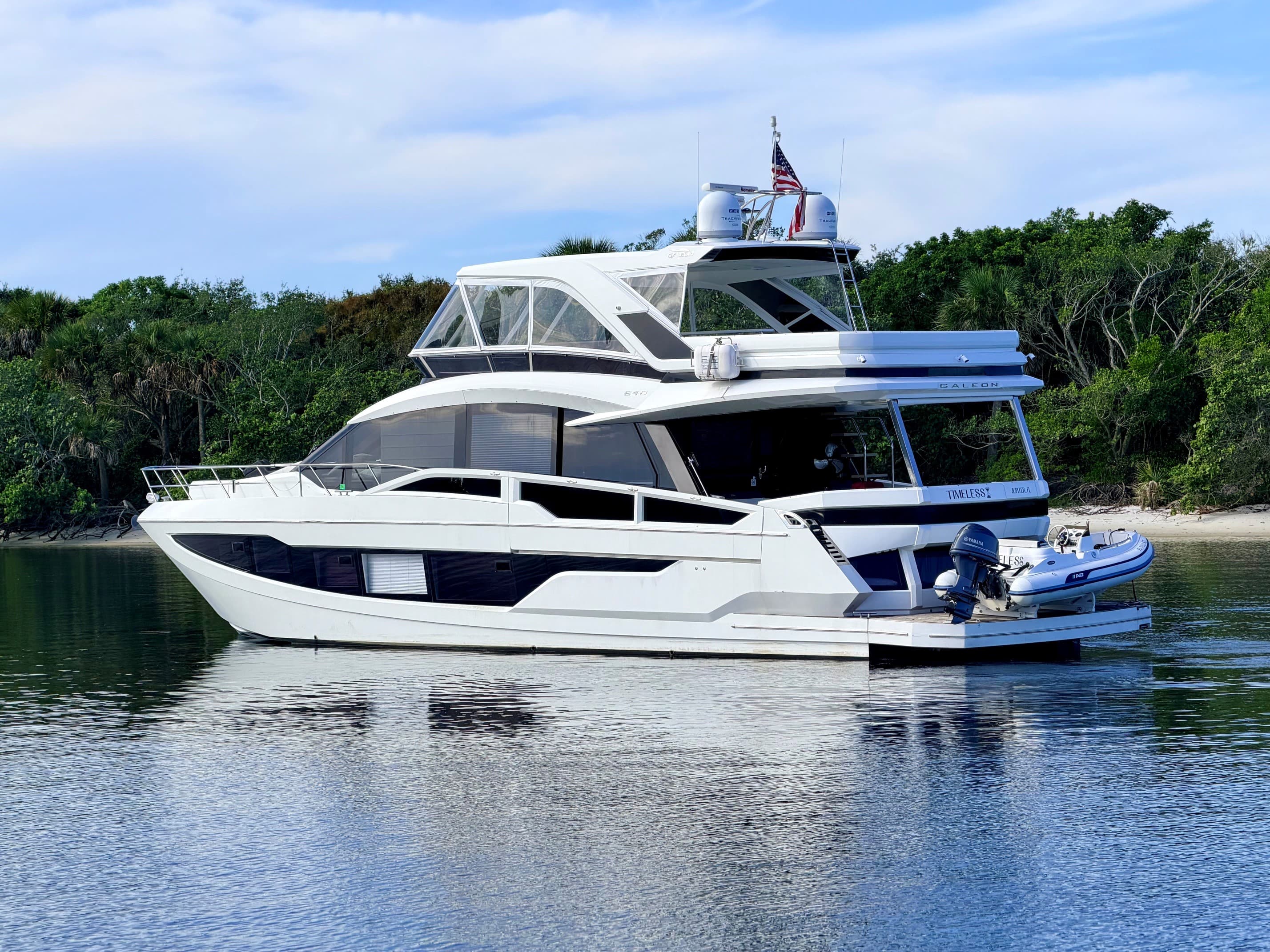 2019 Galeon Yachts 640 Fly for Sale in Jupiter, FL Flybridge 4