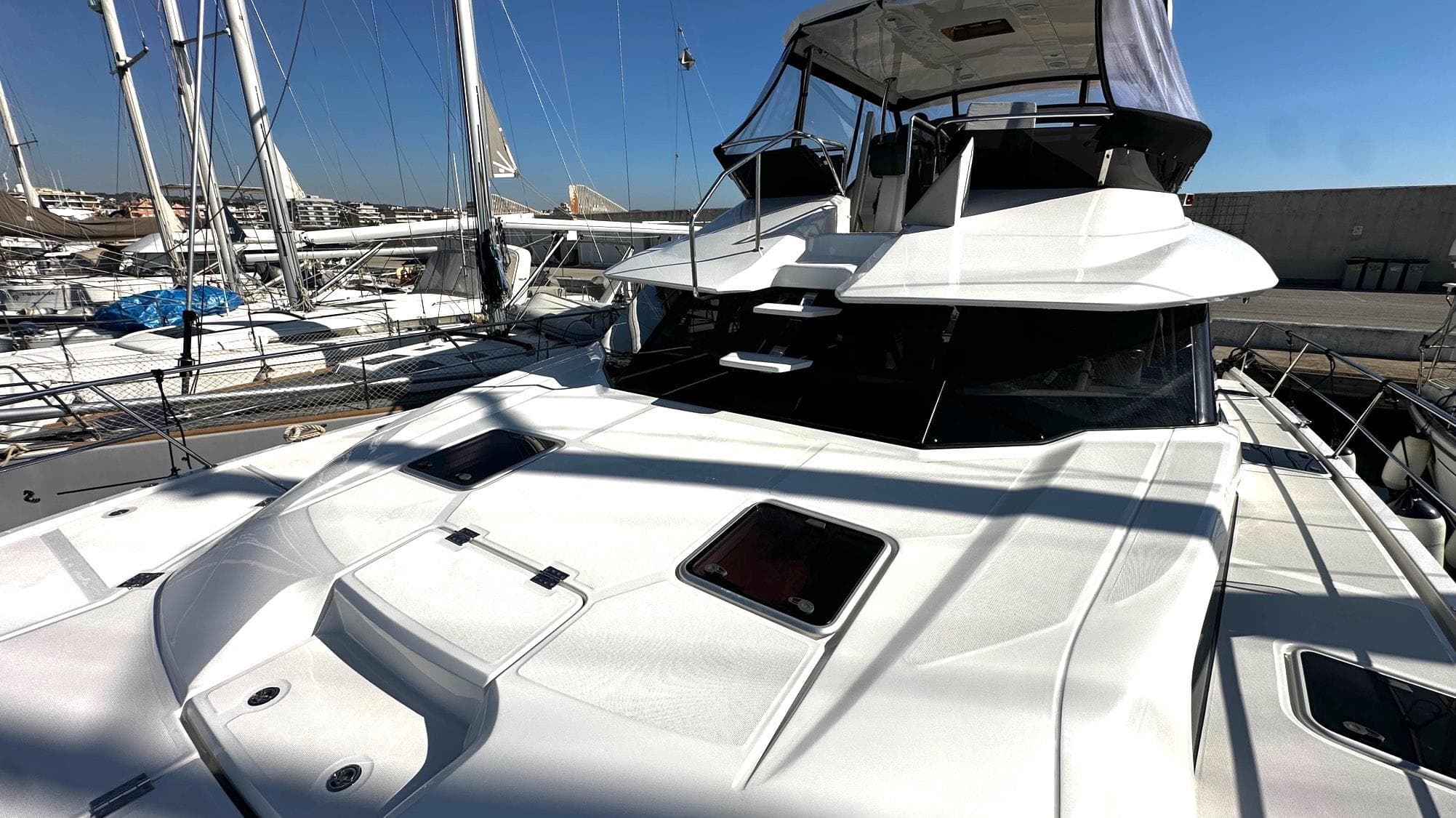 Aquila 44 Yacht for Sale