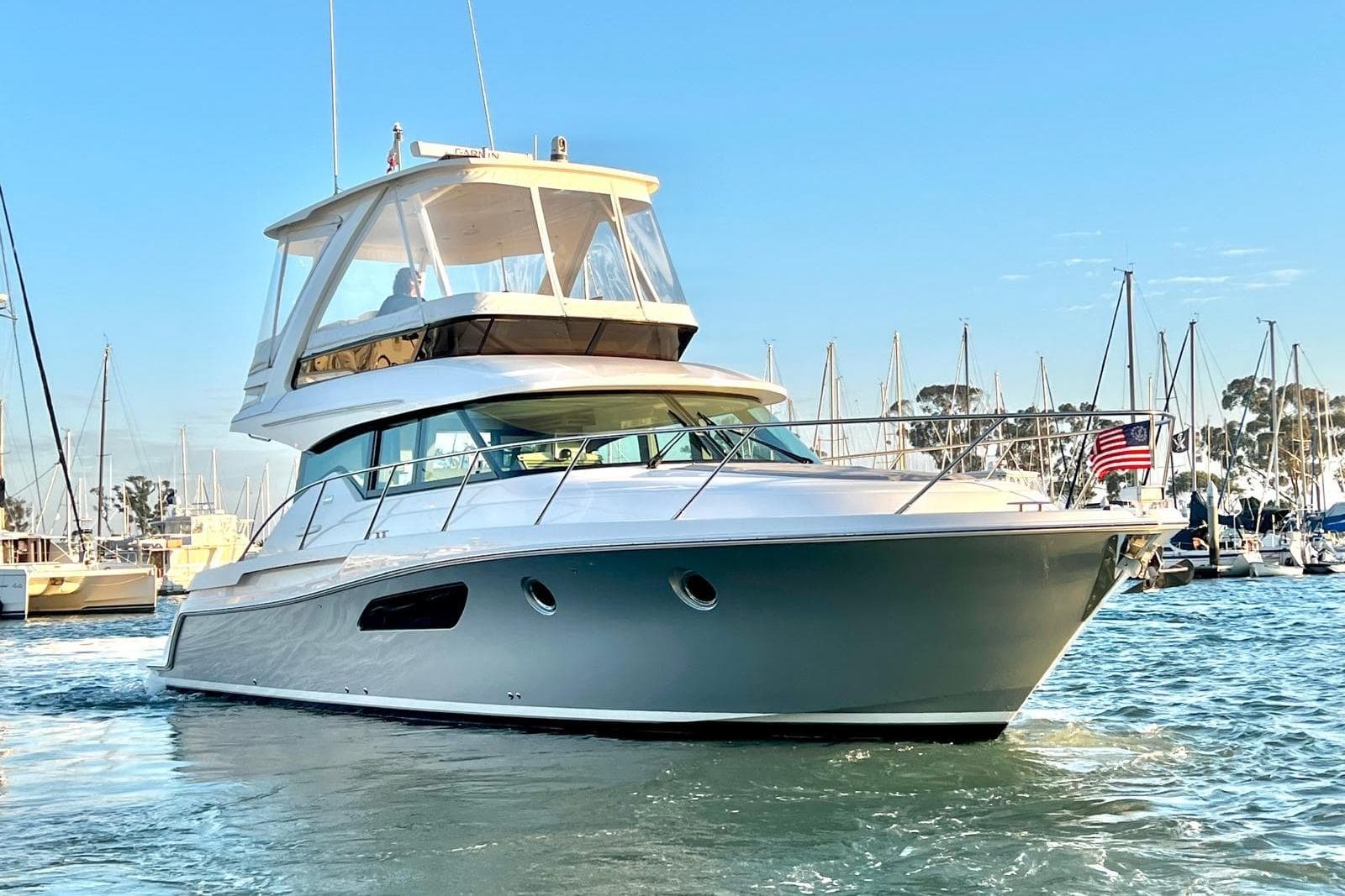 2019 Tiara Yachts F44 Flybridge zum Verkauf in Dana Point, California Motor Yacht
