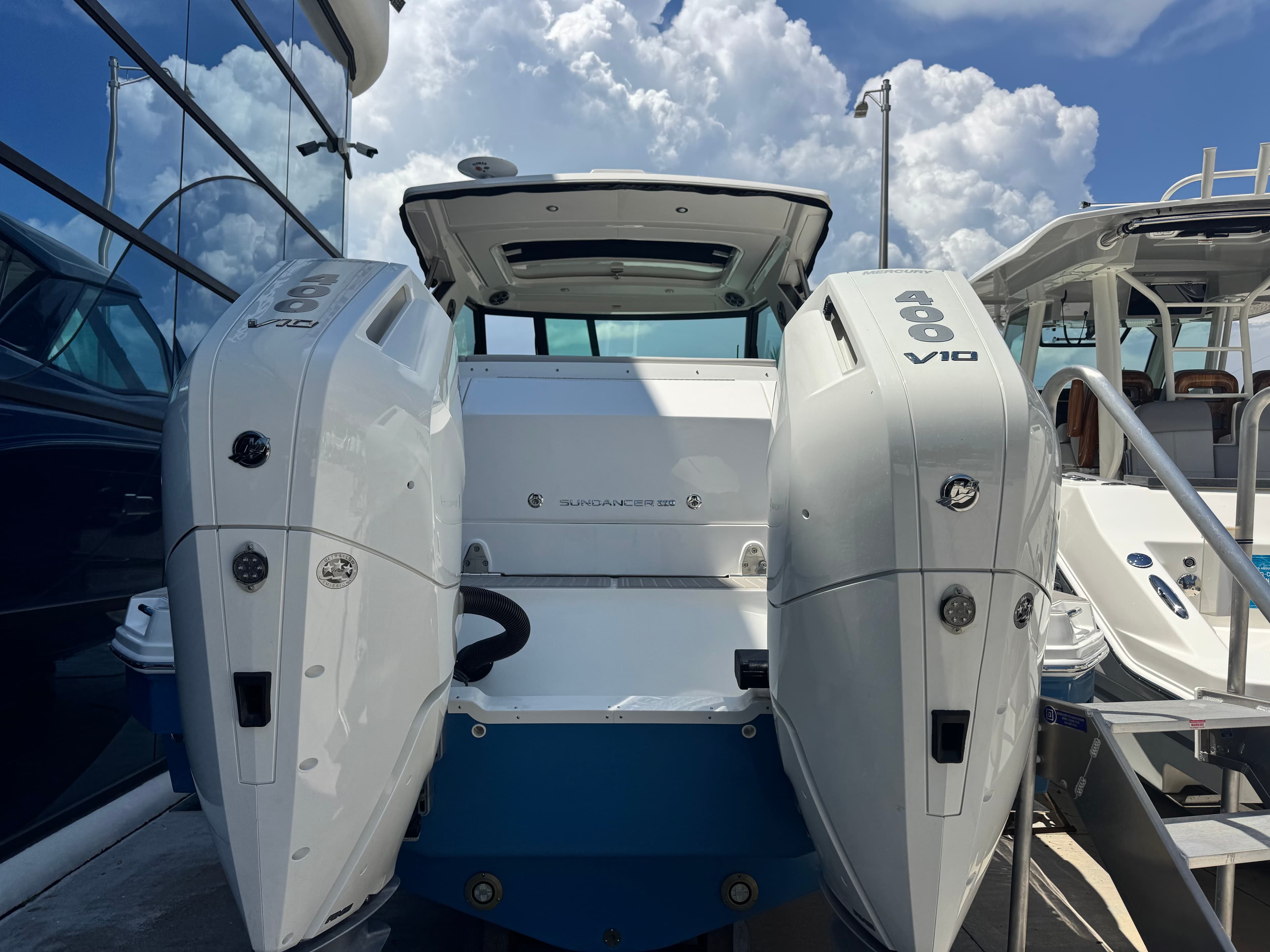2027 Sea Ray Sundancer 320 Outboard zum Verkauf in Pompano Beach, Florida Express Cruiser 3