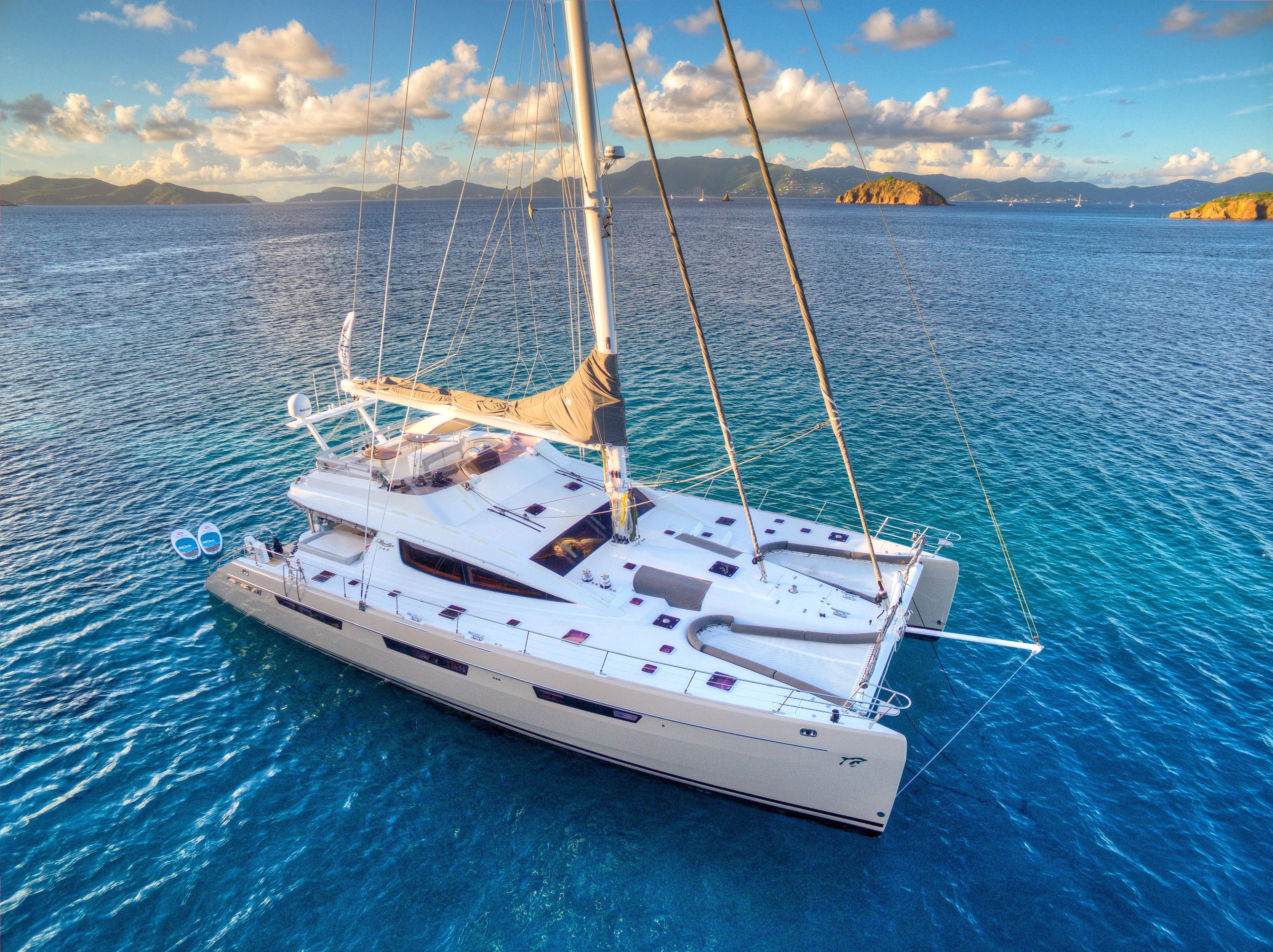 2010 Privilège 745 te koop in Fort Lauderdale, Florida Deck Saloon