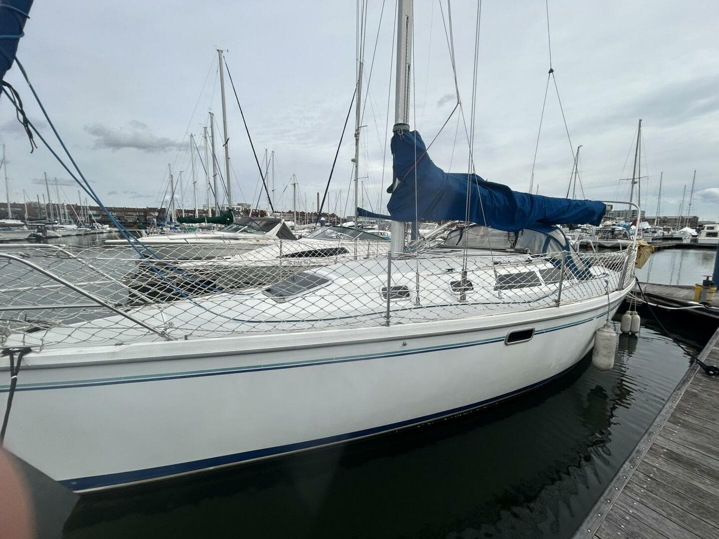 1995 Catalina Yachts 320 zum Verkauf in Baltimore, Maryland Sloop 2